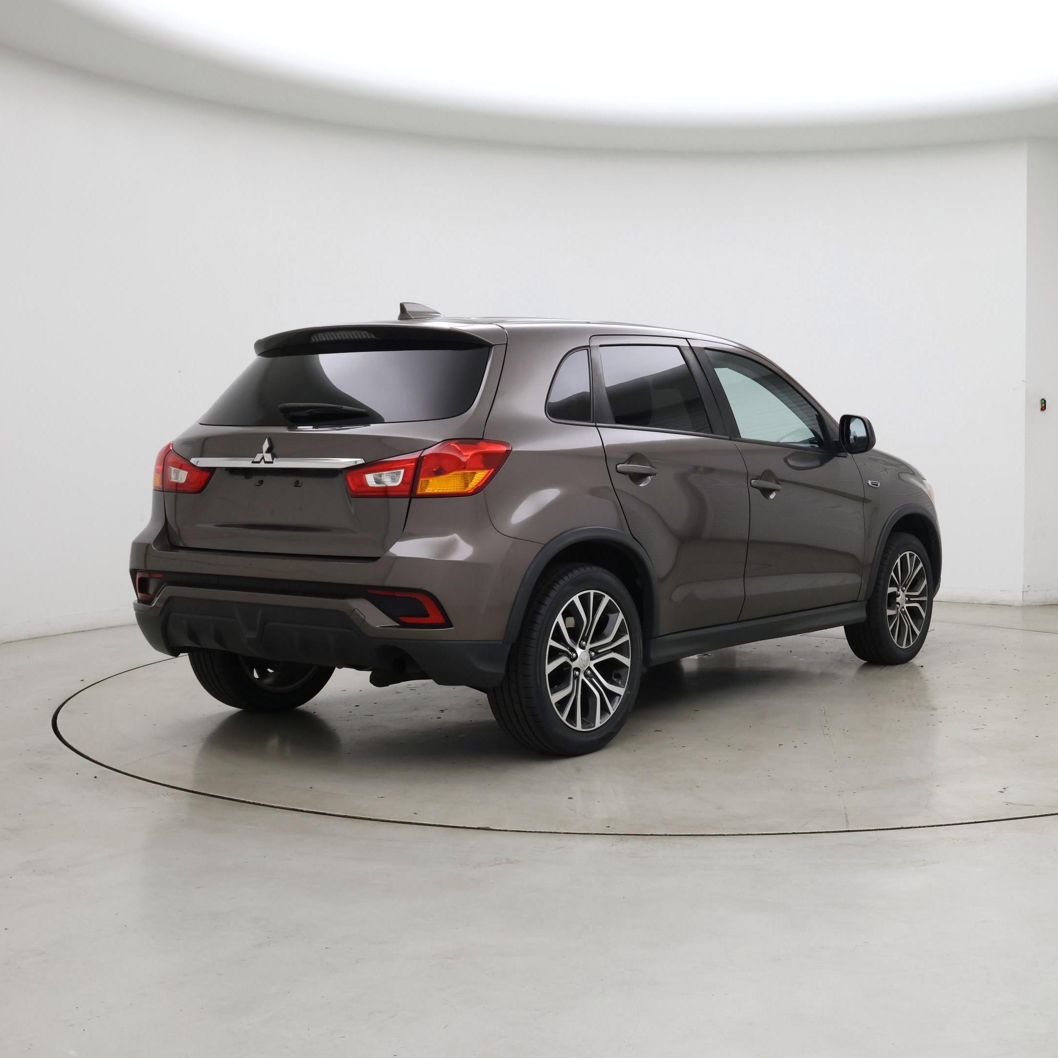 Thumbnail: 2019 Mitsubishi Outlander Sport - 8