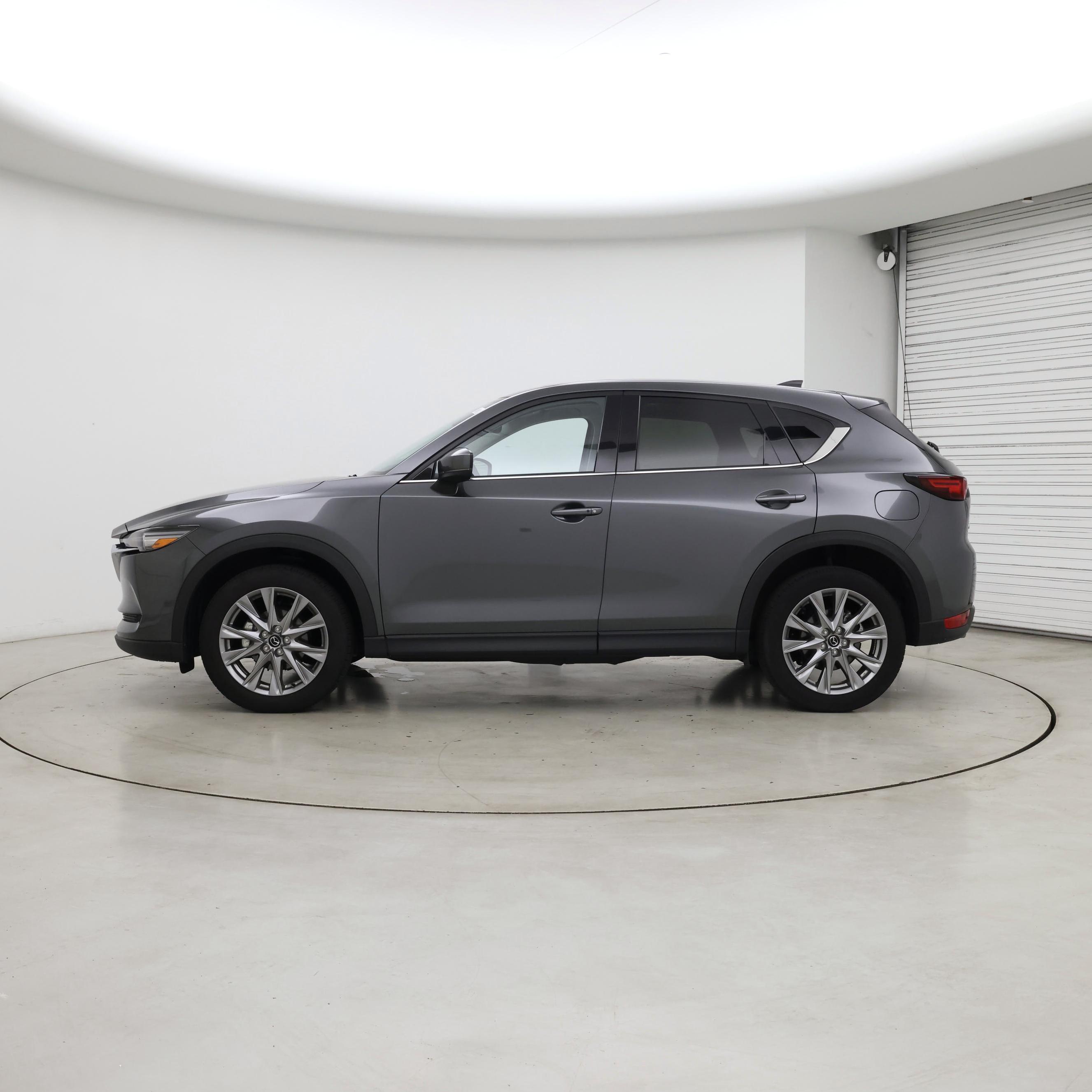 Thumbnail: 2021 Mazda CX-5 - 3