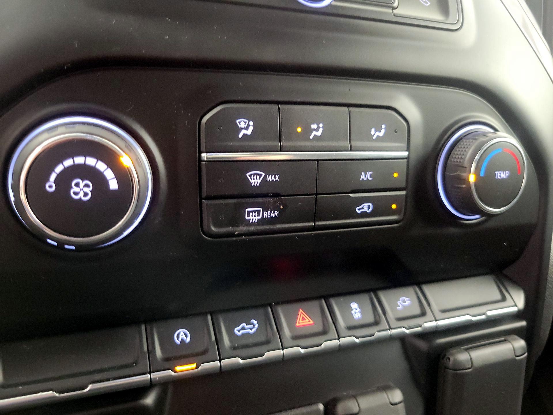 Thumbnail: 2020 Chevrolet Silverado 1500 - 16