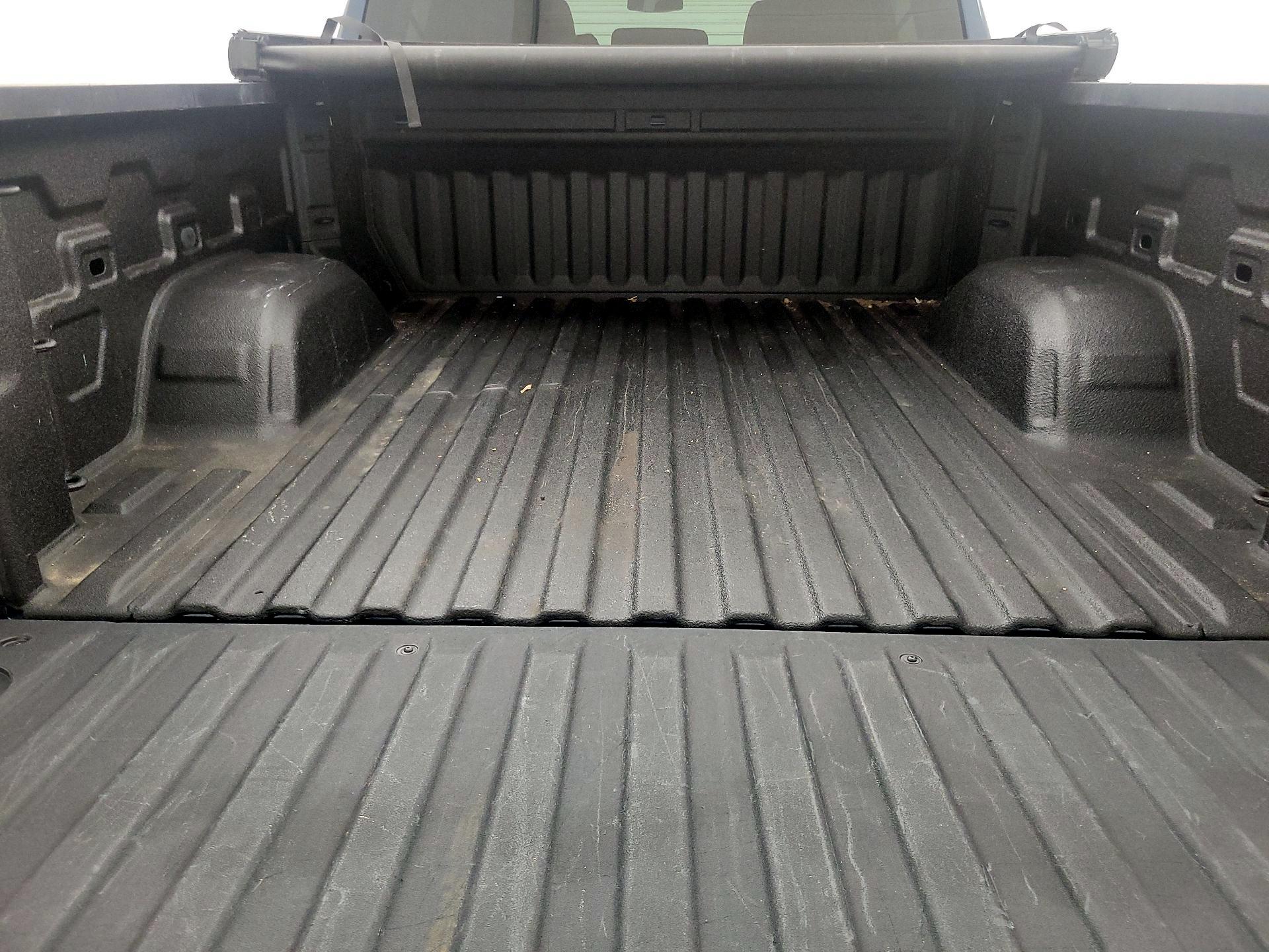 Thumbnail: 2020 Chevrolet Silverado 1500 - 20