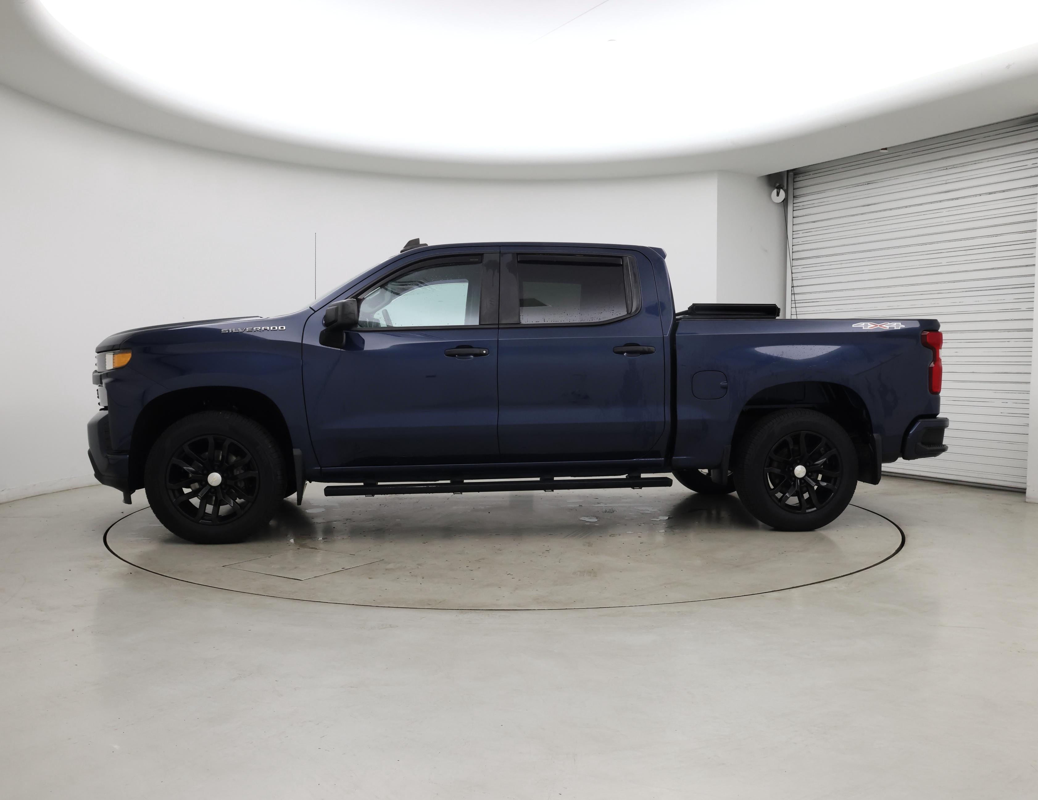 Thumbnail: 2020 Chevrolet Silverado 1500 - 3