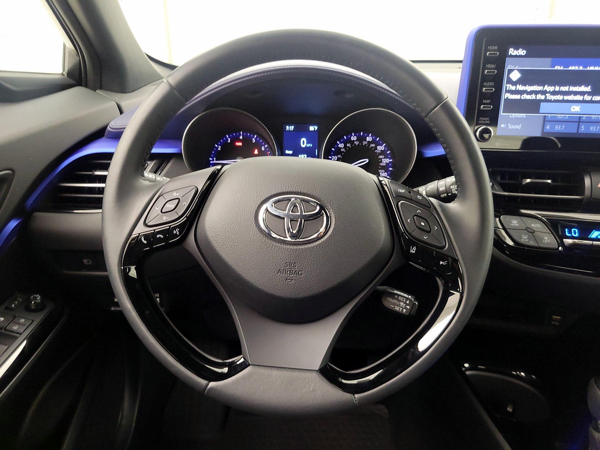 Thumbnail: 2022 Toyota C-HR - 10