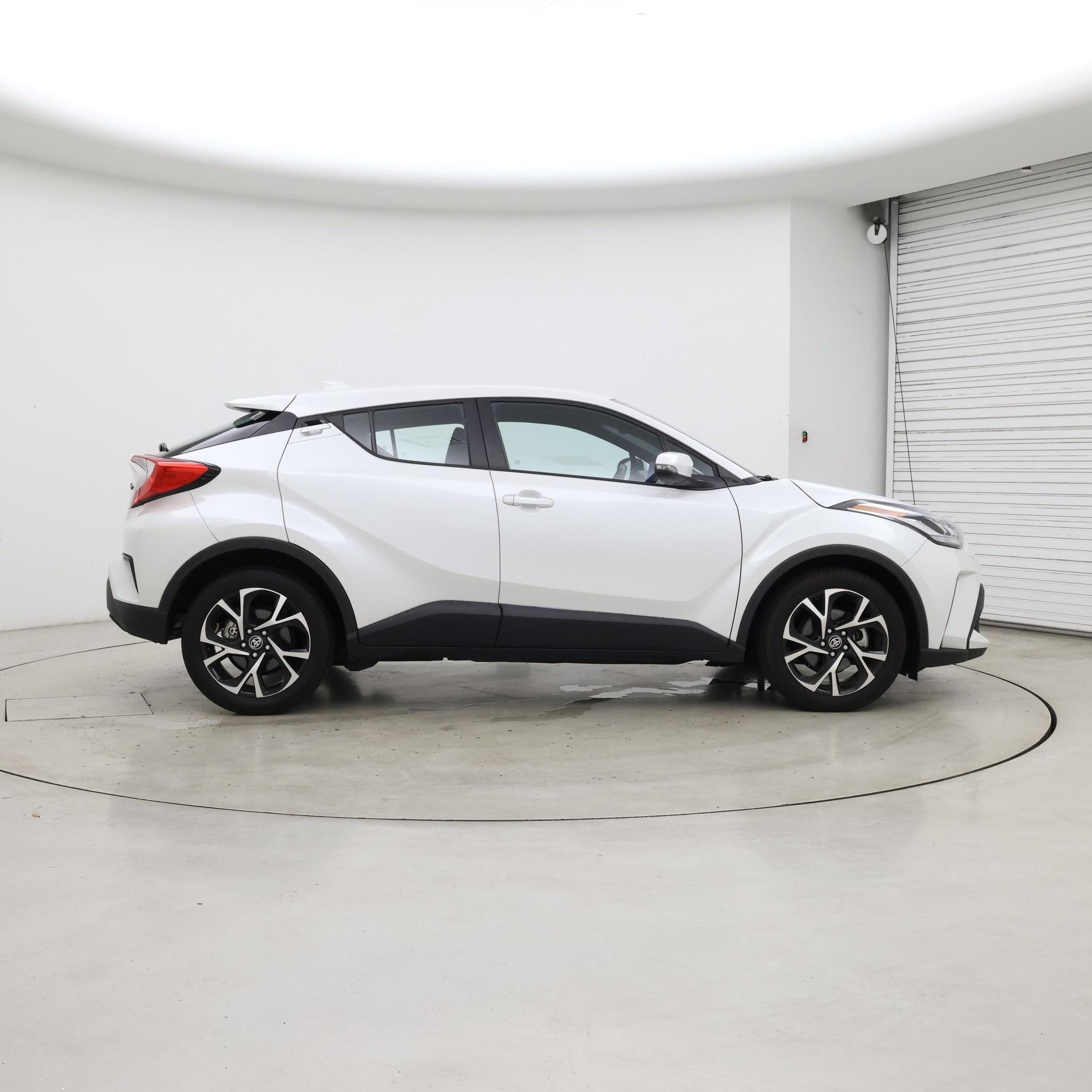 Thumbnail: 2022 Toyota C-HR - 7