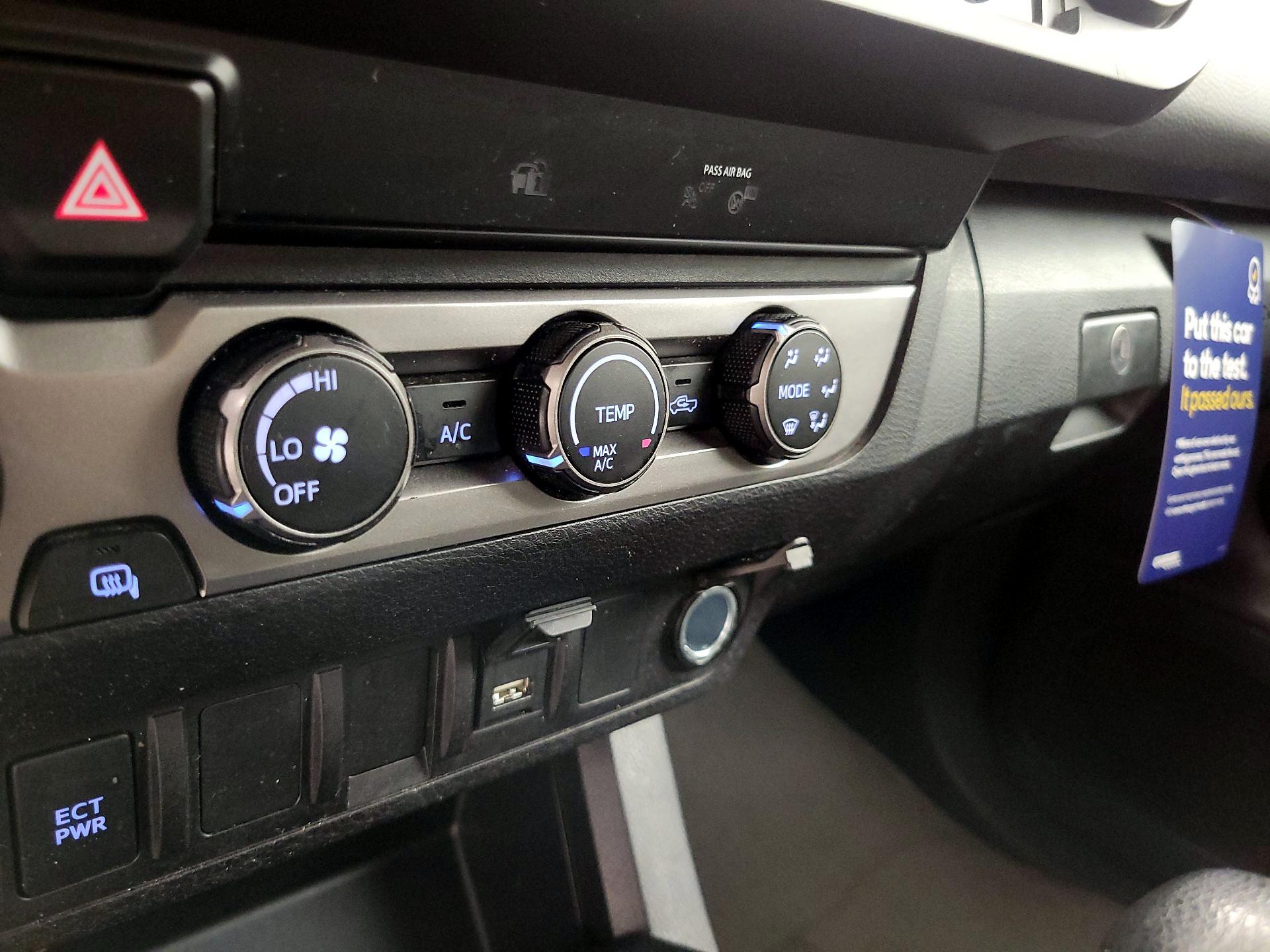 Thumbnail: 2020 Toyota Tacoma - 16