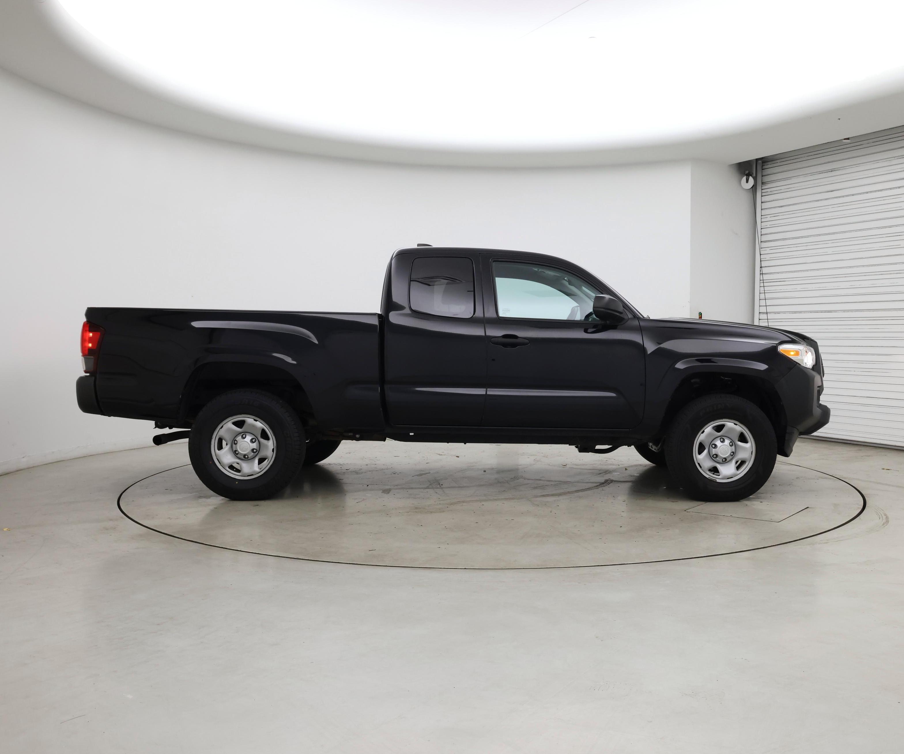 Thumbnail: 2020 Toyota Tacoma - 7