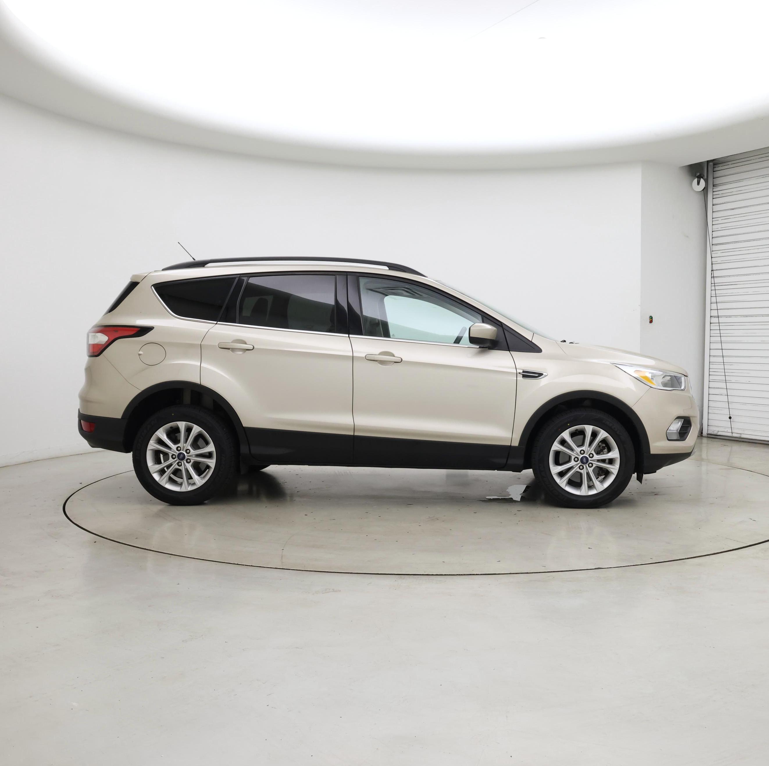 Thumbnail: 2018 Ford Escape - 7