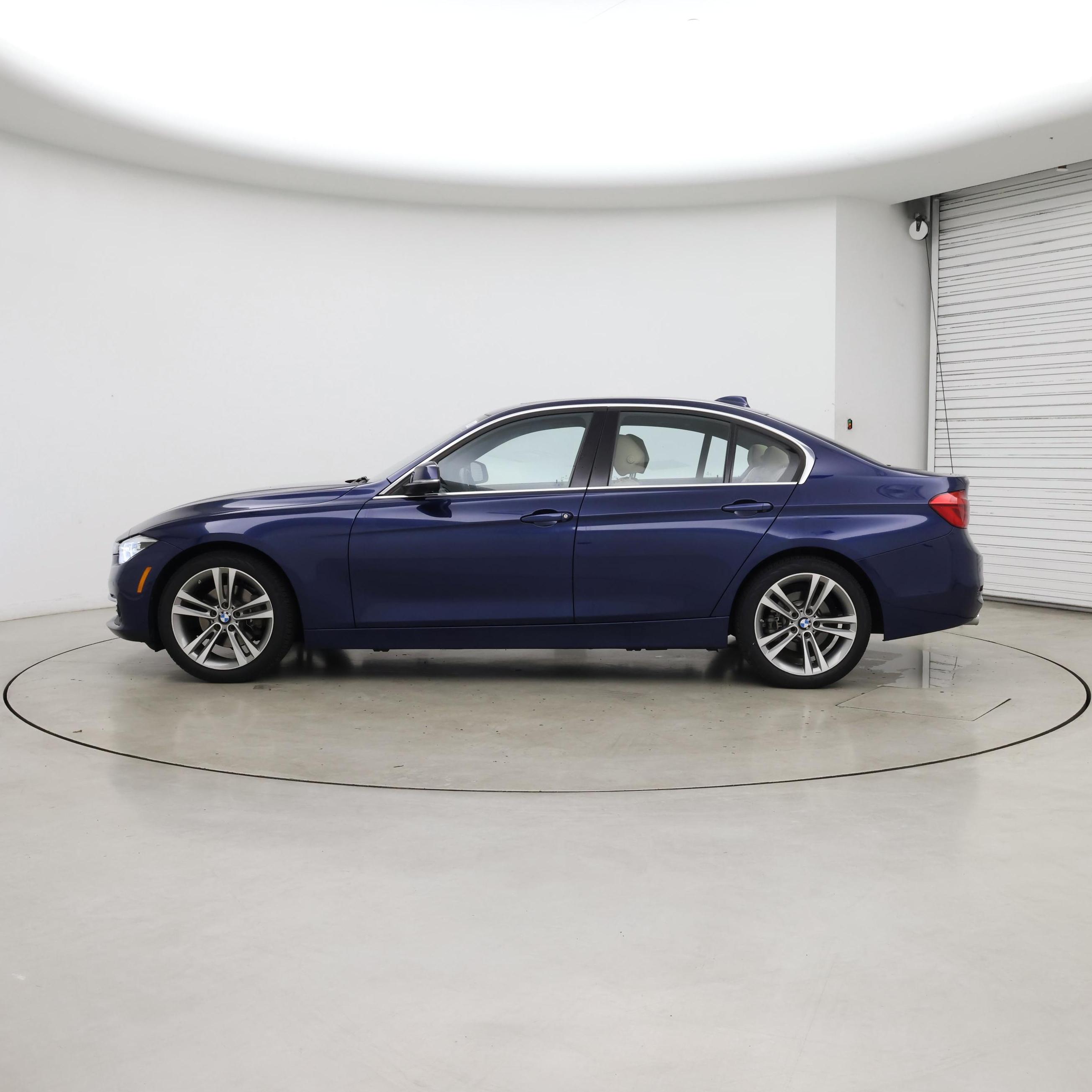 Thumbnail: 2018 BMW 3 Series - 3