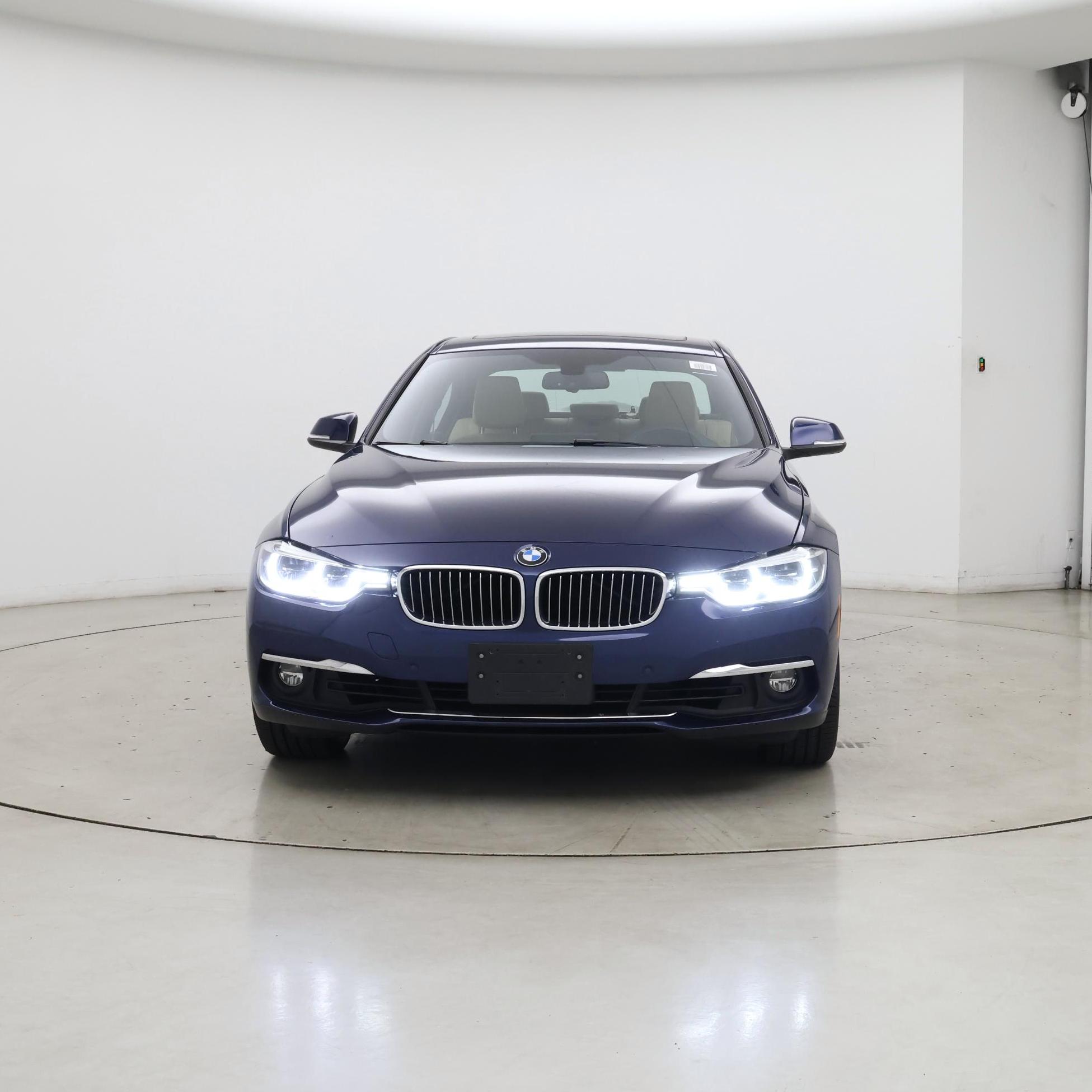 Thumbnail: 2018 BMW 3 Series - 5