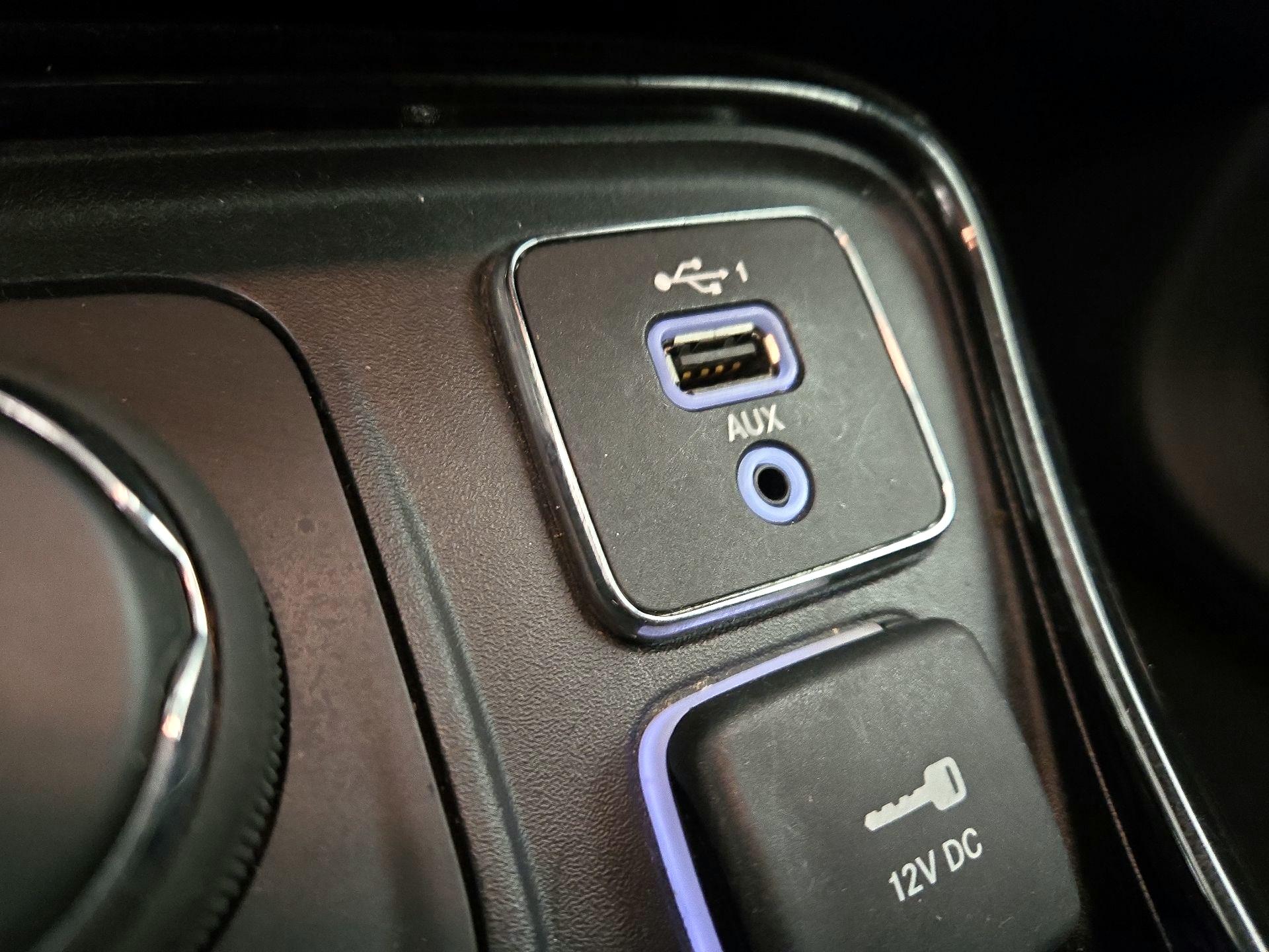 Thumbnail: 2021 Jeep Compass - 18