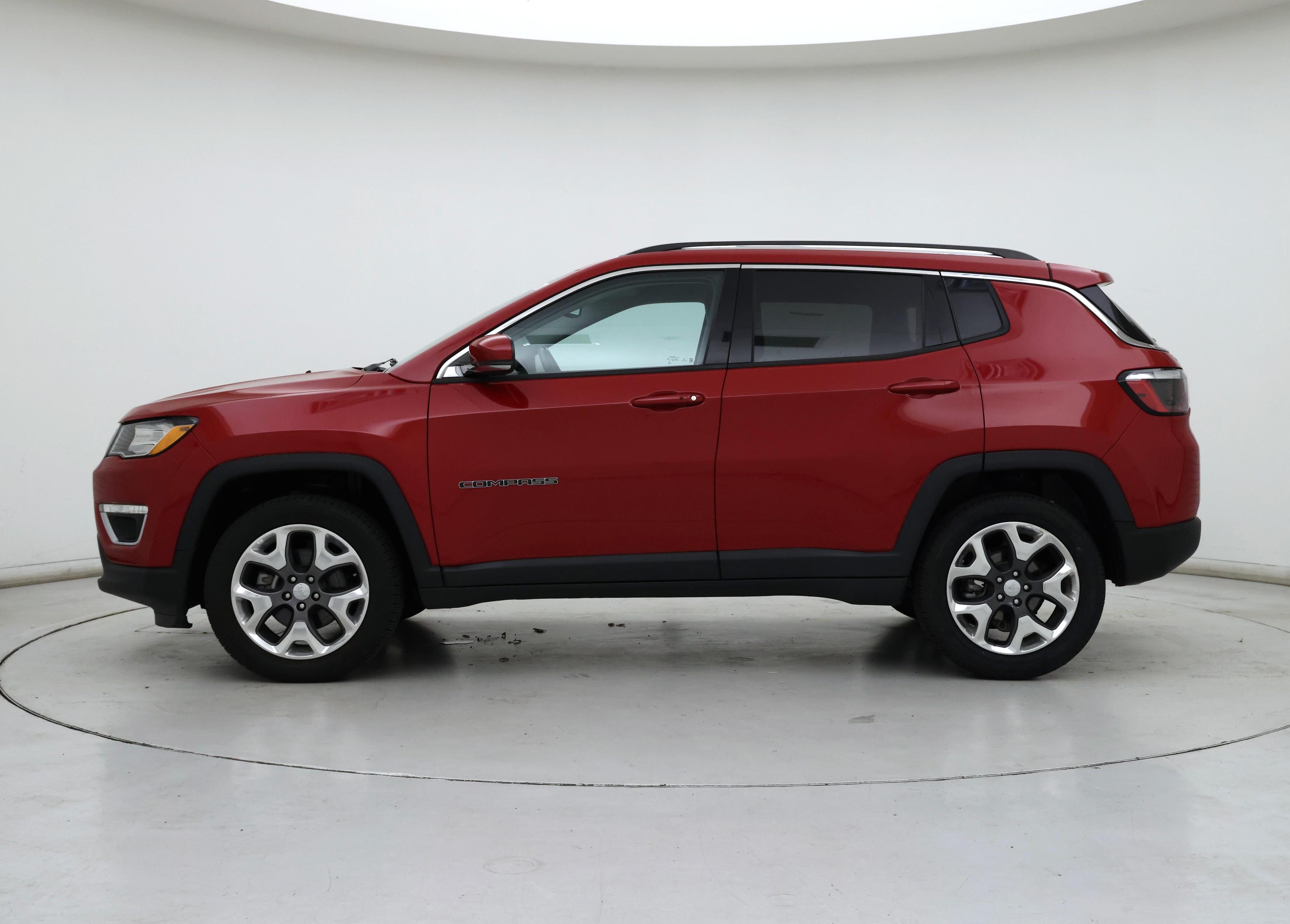 Thumbnail: 2021 Jeep Compass - 3