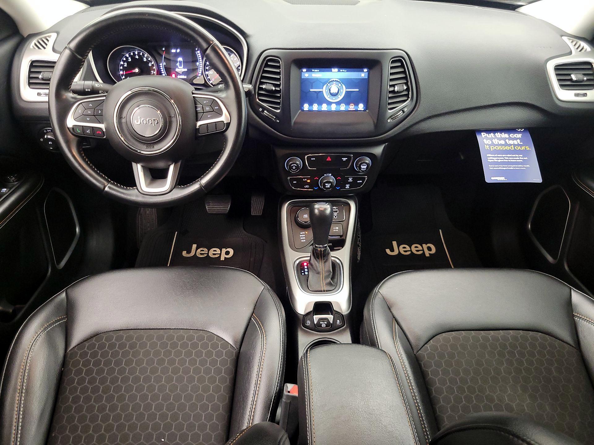 Thumbnail: 2020 Jeep Compass - 9