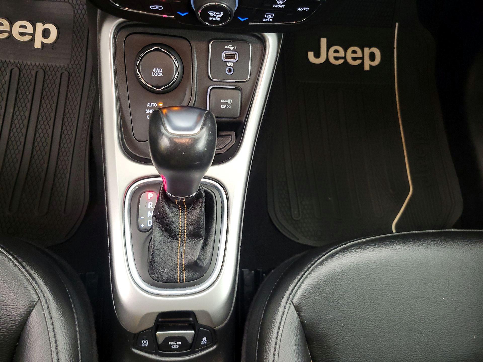 Thumbnail: 2020 Jeep Compass - 17