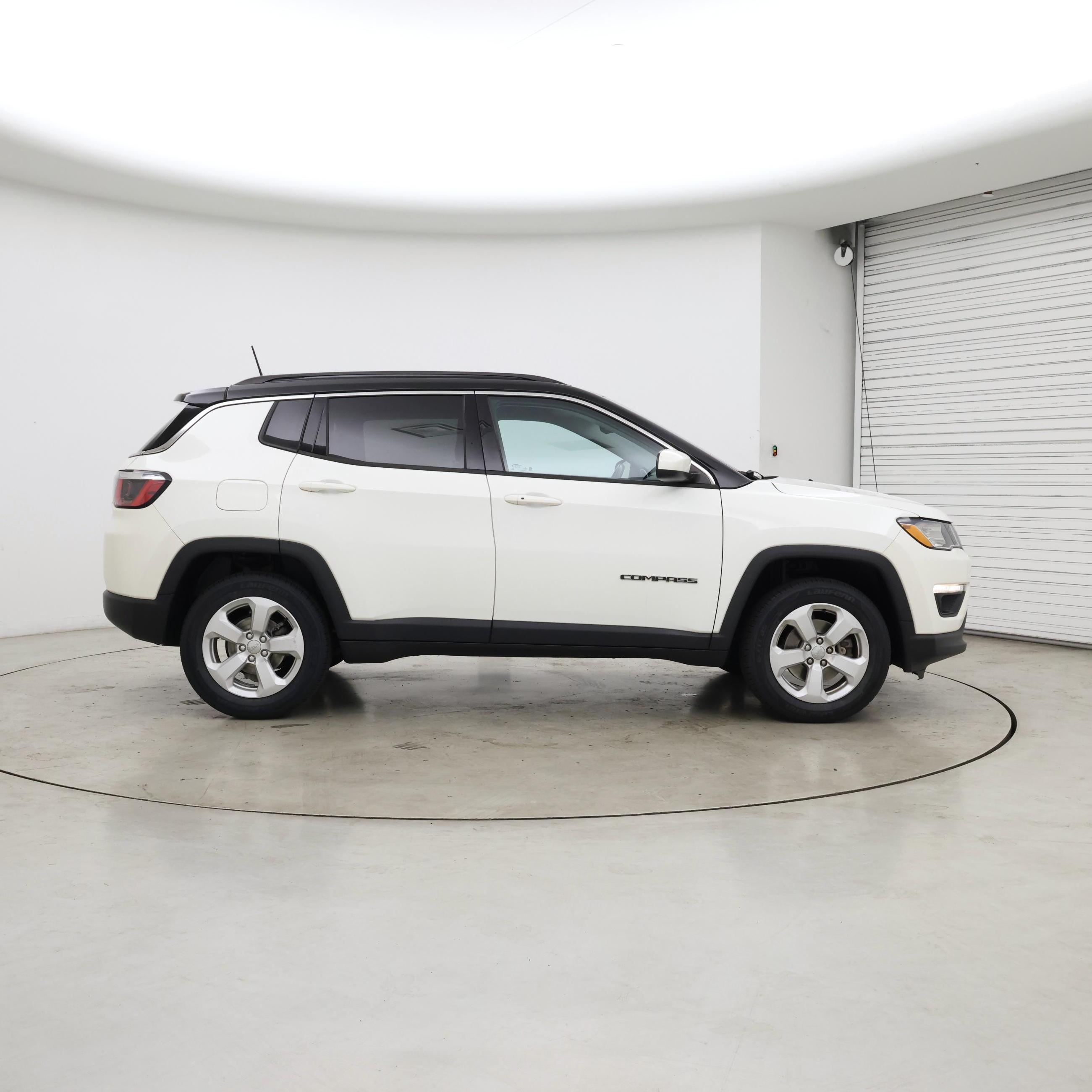 Thumbnail: 2020 Jeep Compass - 7