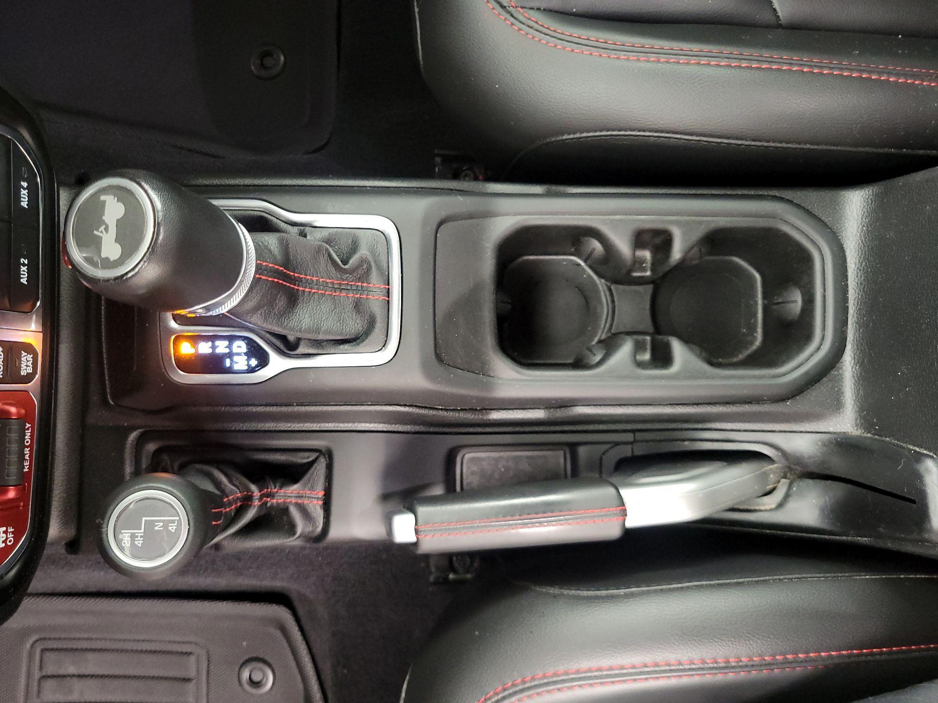 Thumbnail: 2021 Jeep Wrangler - 18