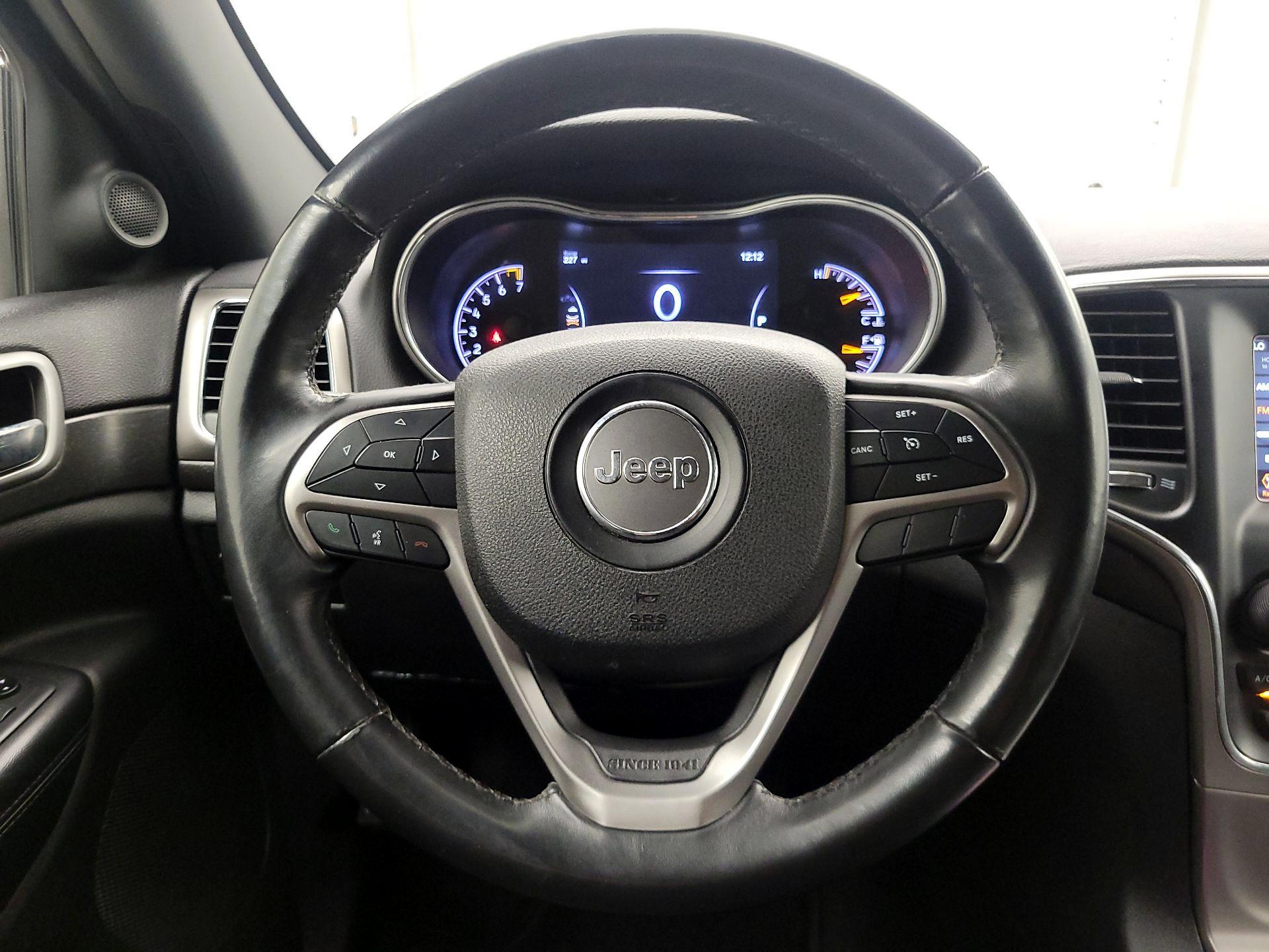 Thumbnail: 2018 Jeep Grand Cherokee - 10