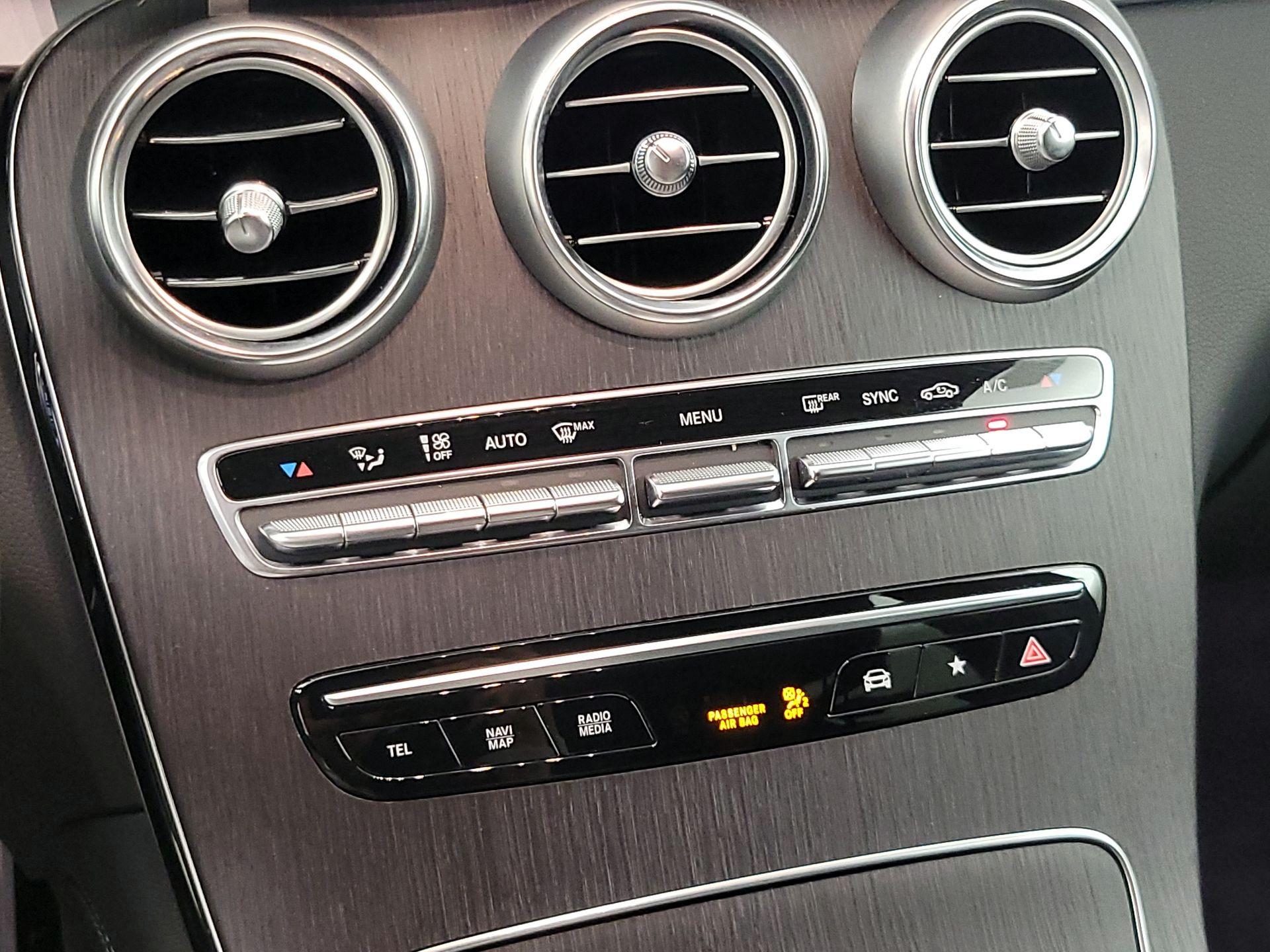 Thumbnail: 2021 Mercedes-Benz GLC - 16