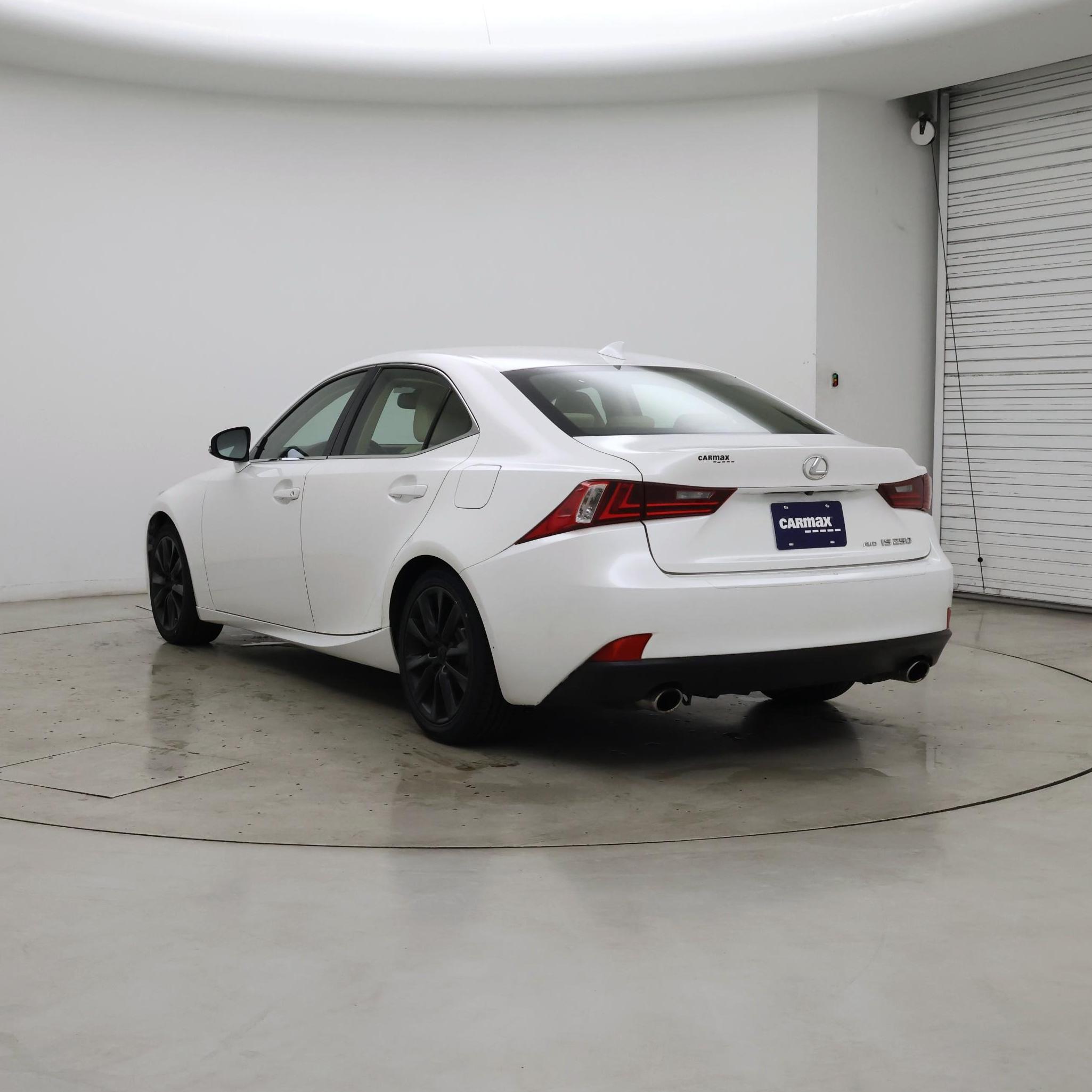 Thumbnail: 2014 Lexus IS - 2