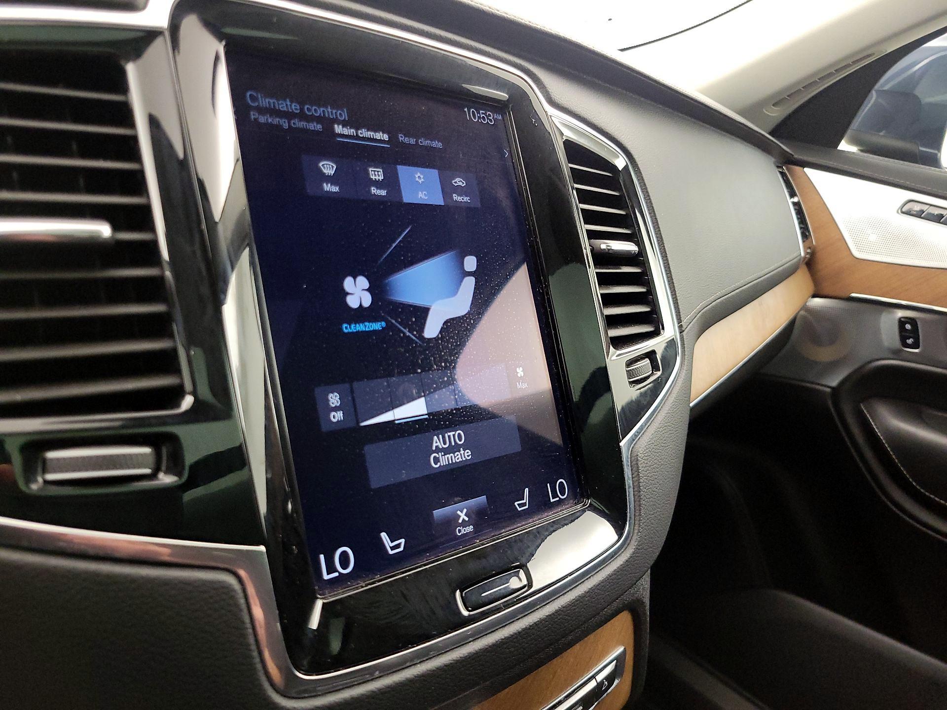 Thumbnail: 2018 Volvo XC90 - 17