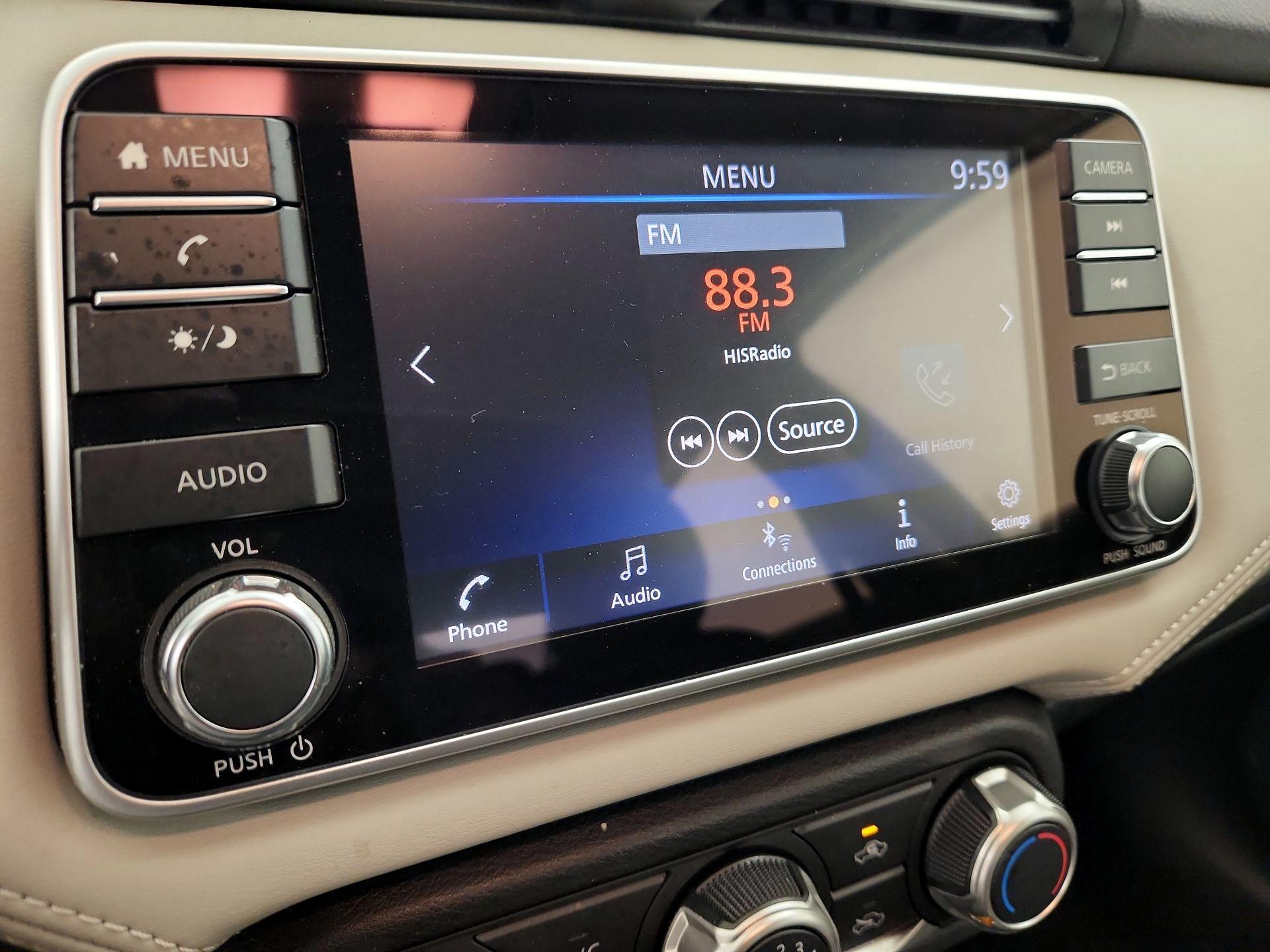 Thumbnail: 2020 Nissan Versa - 14