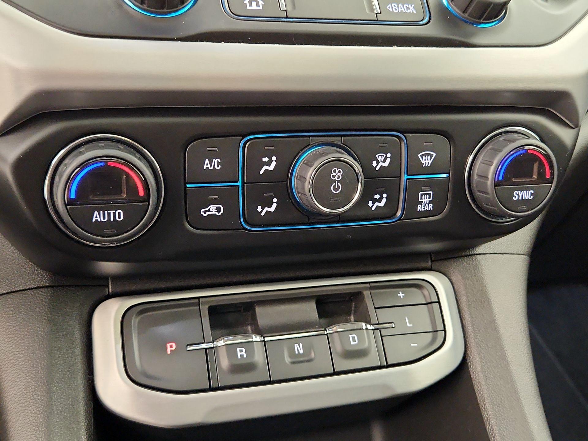 Thumbnail: 2021 GMC Acadia - 17
