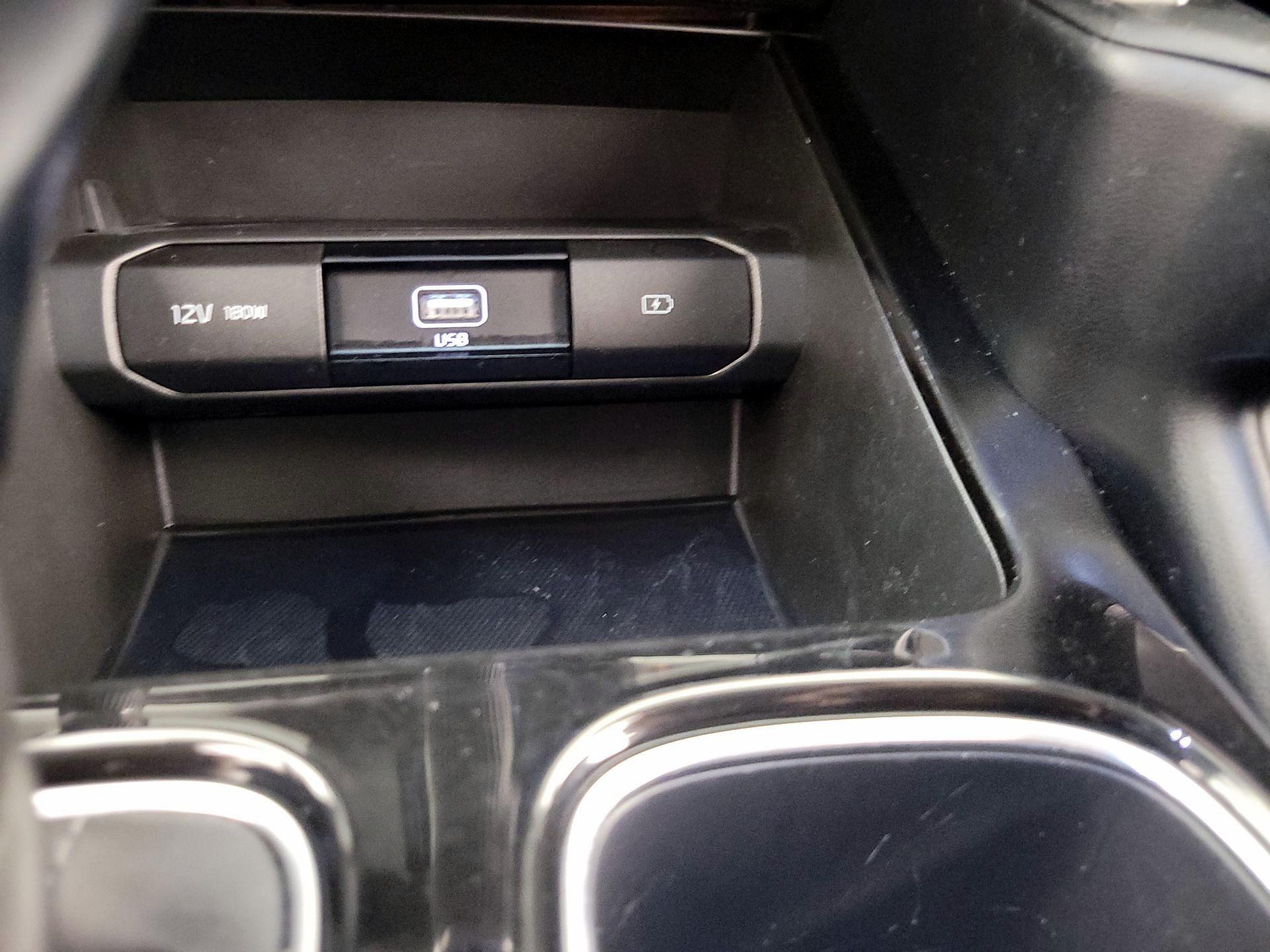 Thumbnail: 2020 Kia Telluride - 18