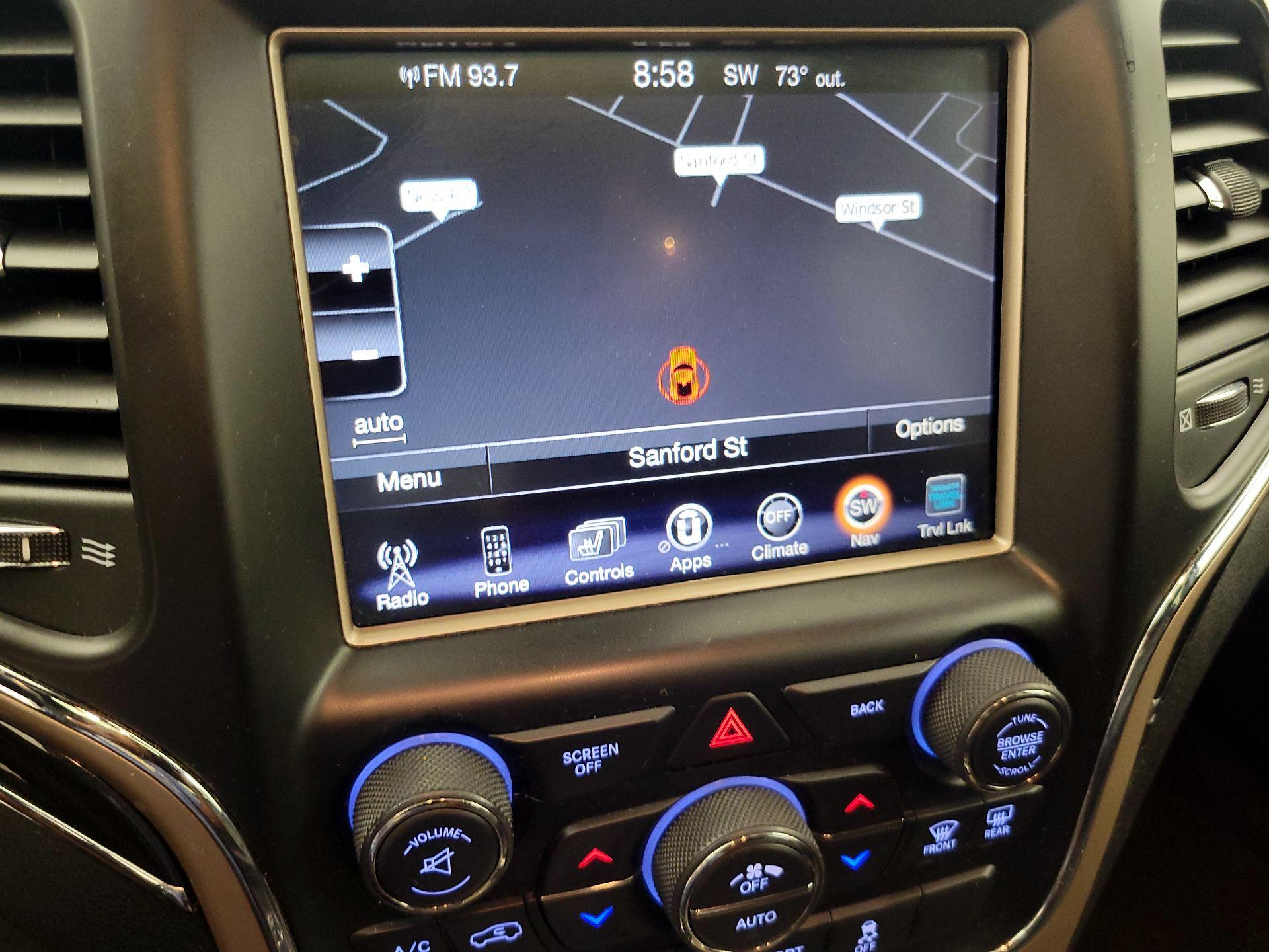 Thumbnail: 2016 Jeep Grand Cherokee - 14