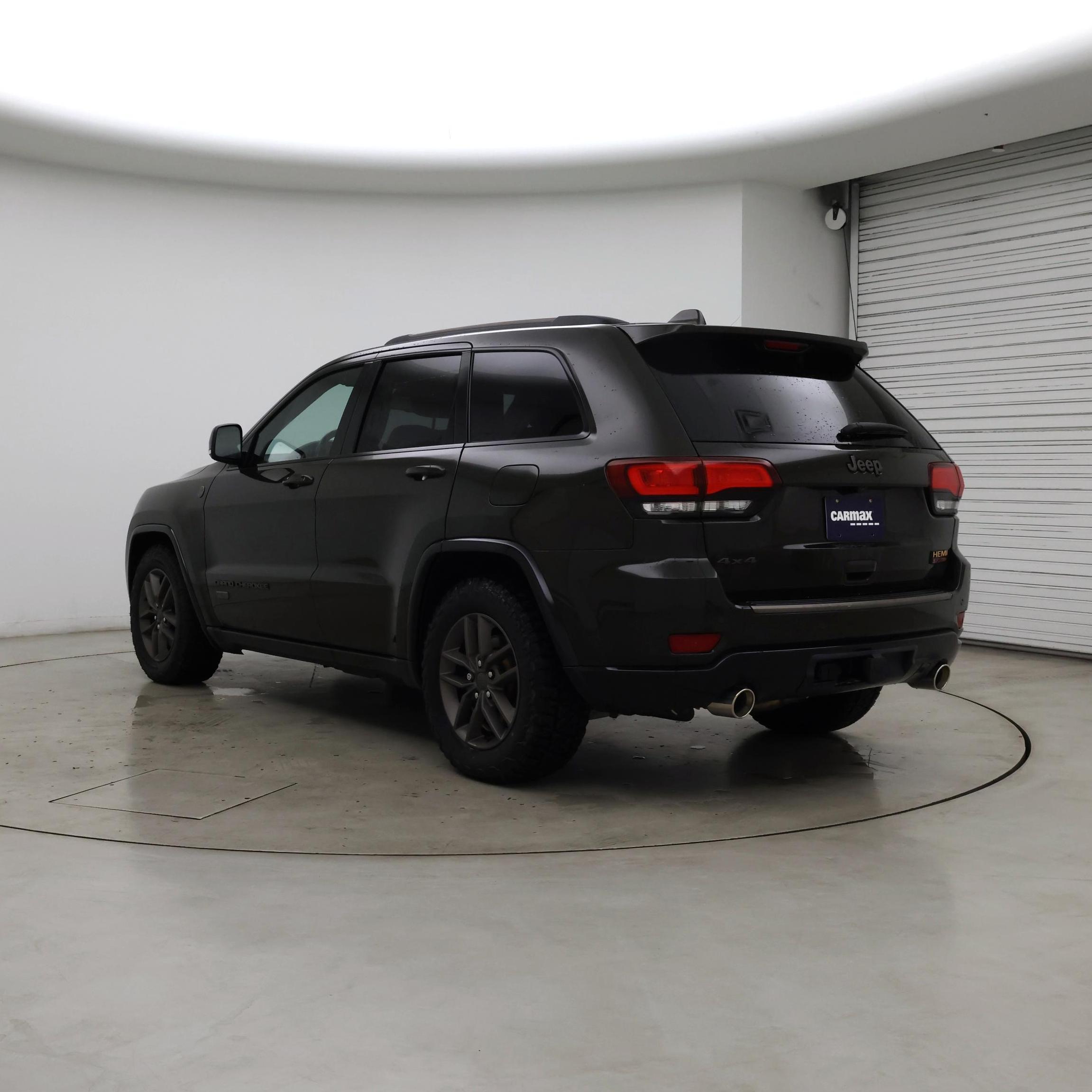 Thumbnail: 2016 Jeep Grand Cherokee - 2