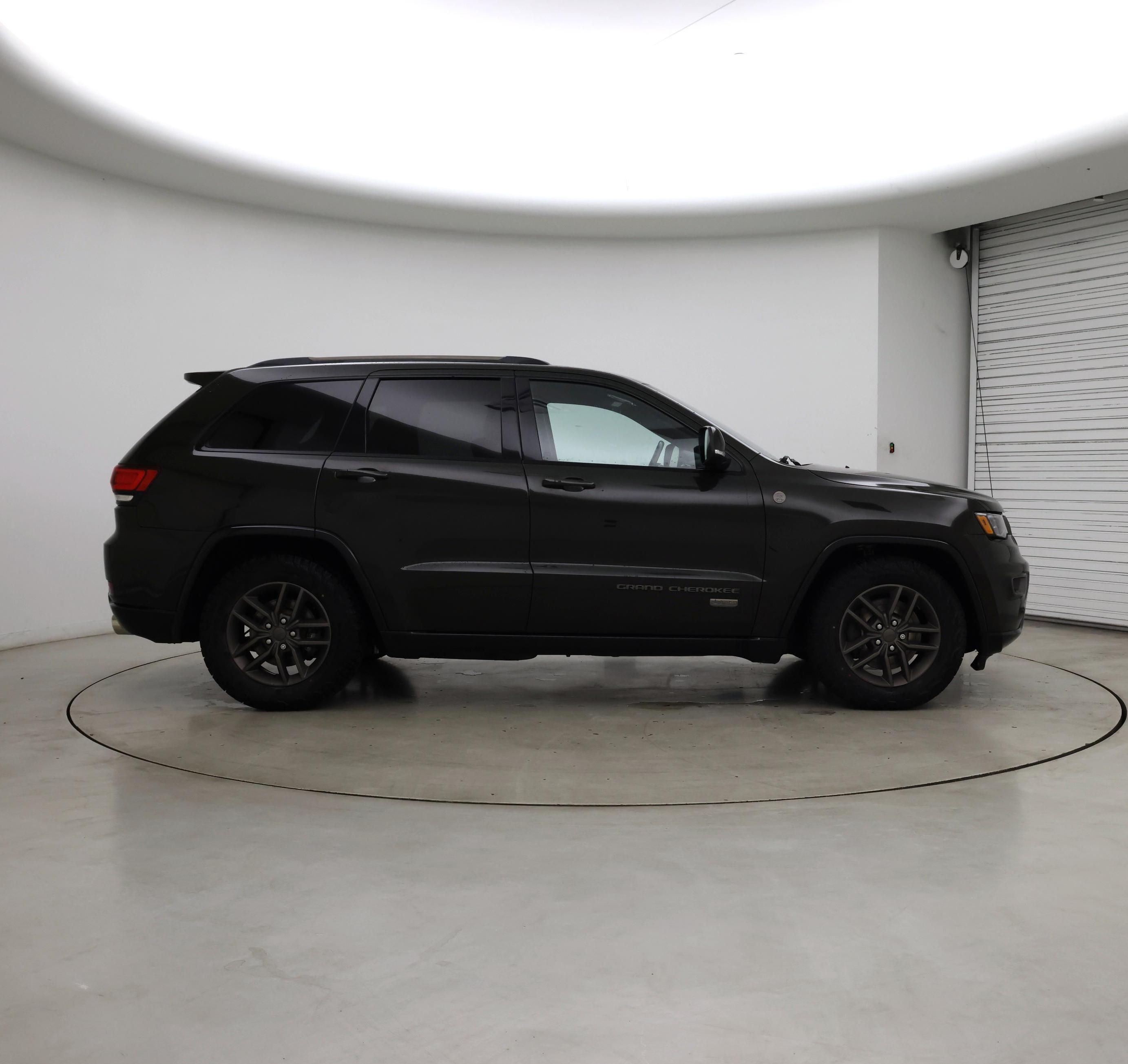 Thumbnail: 2016 Jeep Grand Cherokee - 7