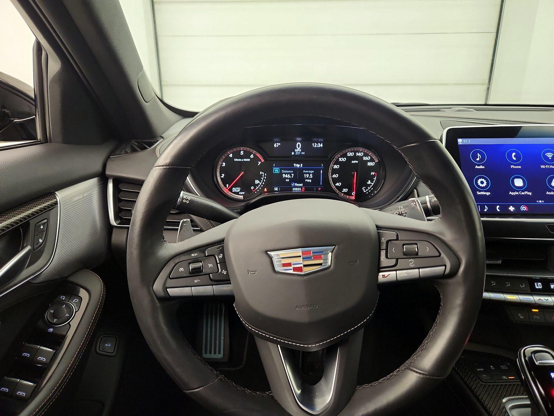 Thumbnail: 2022 Cadillac CT5 - 10
