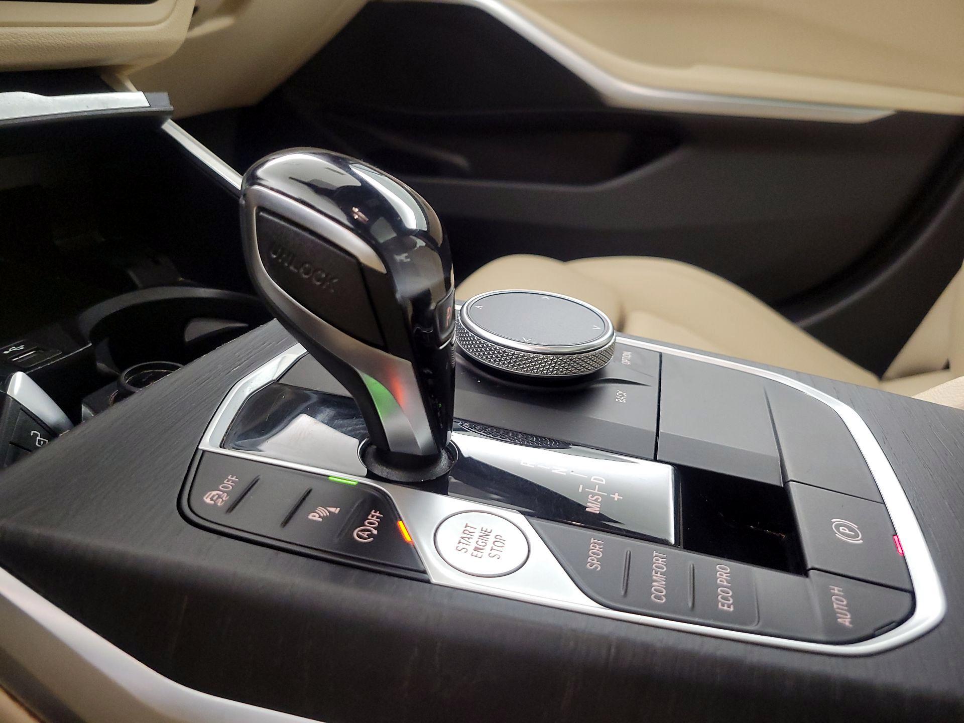 Thumbnail: 2021 BMW 3 Series - 18