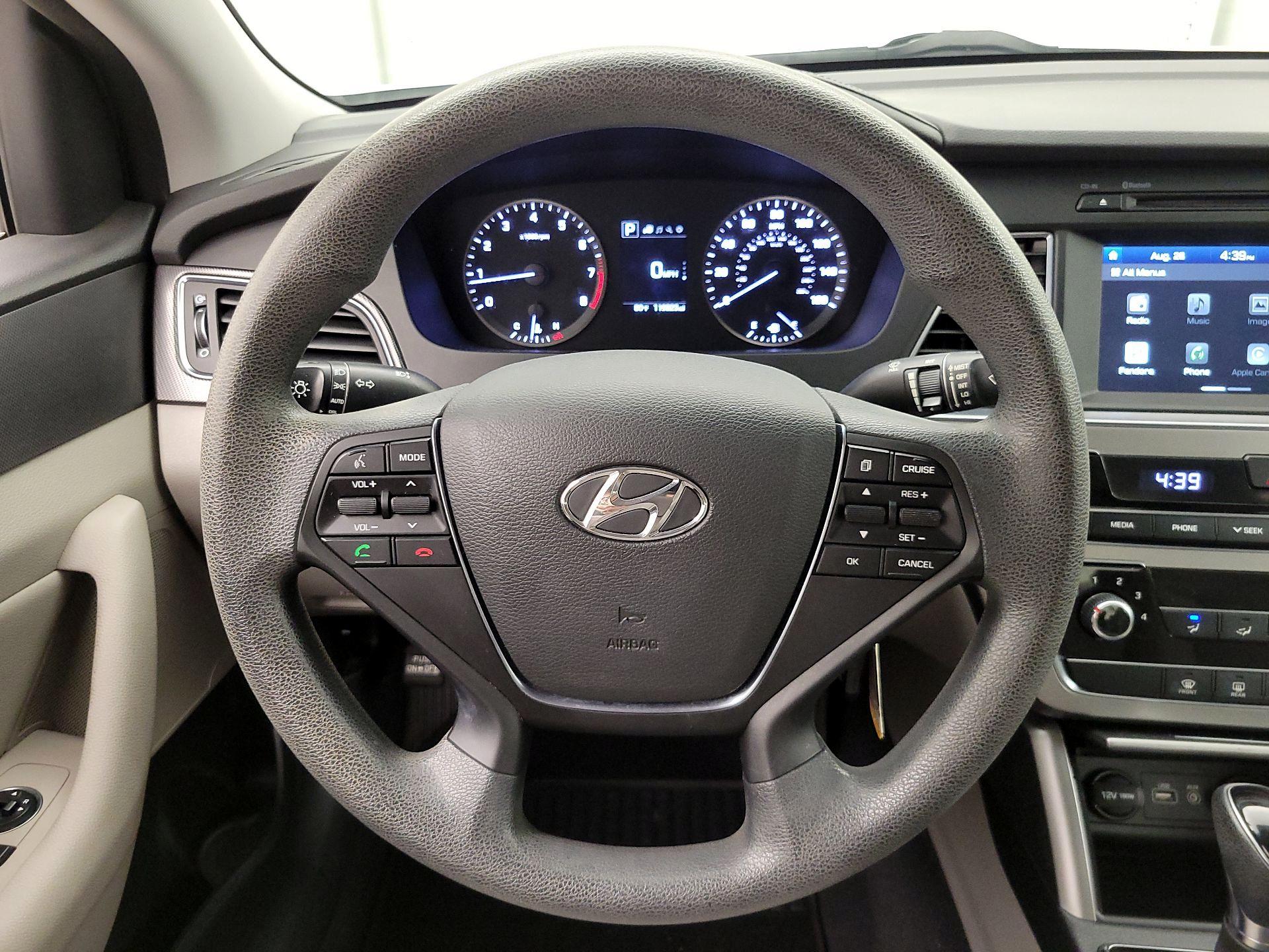 Thumbnail: 2017 Hyundai Sonata - 10
