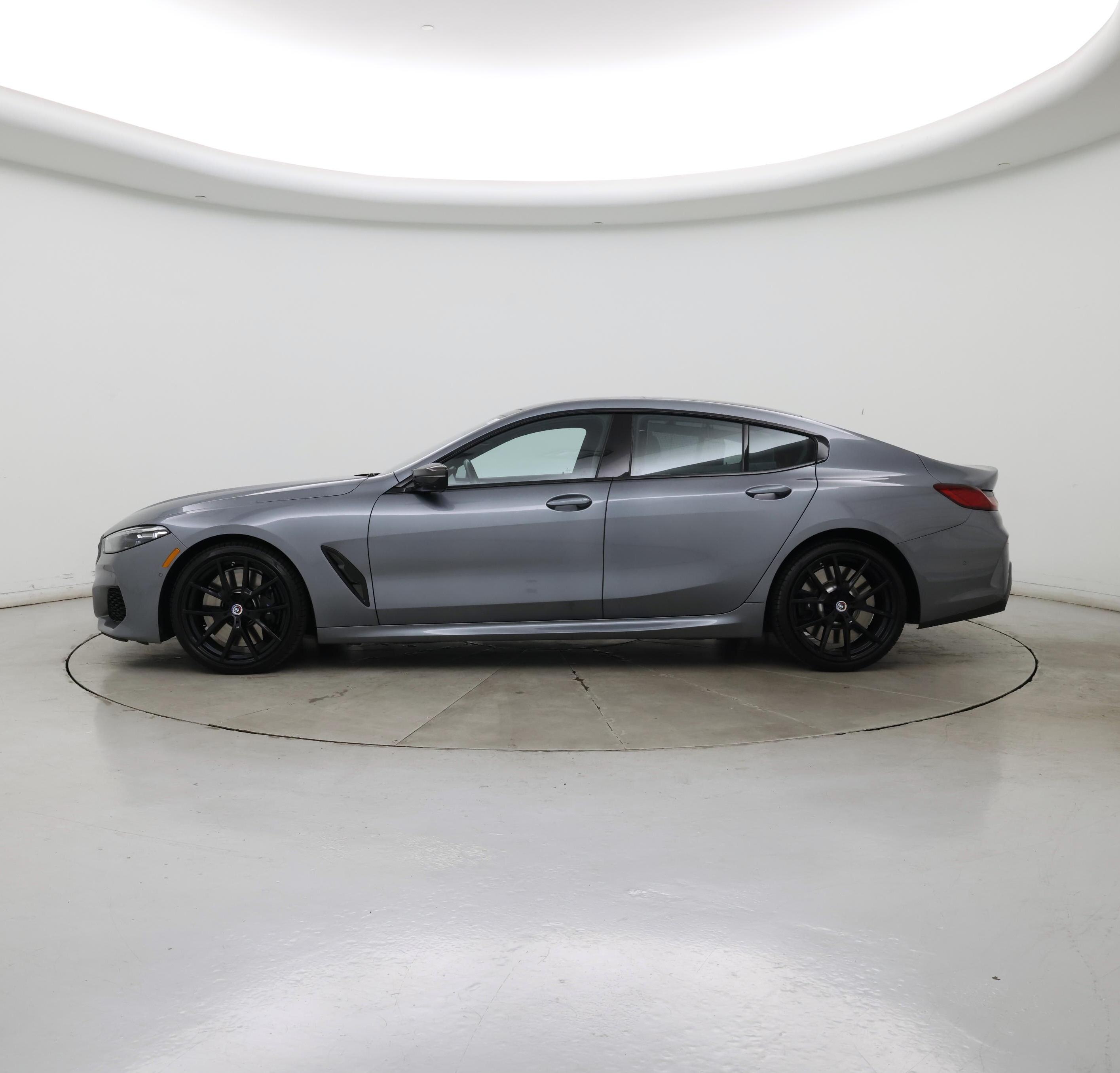 Thumbnail: 2022 BMW 8 Series - 3