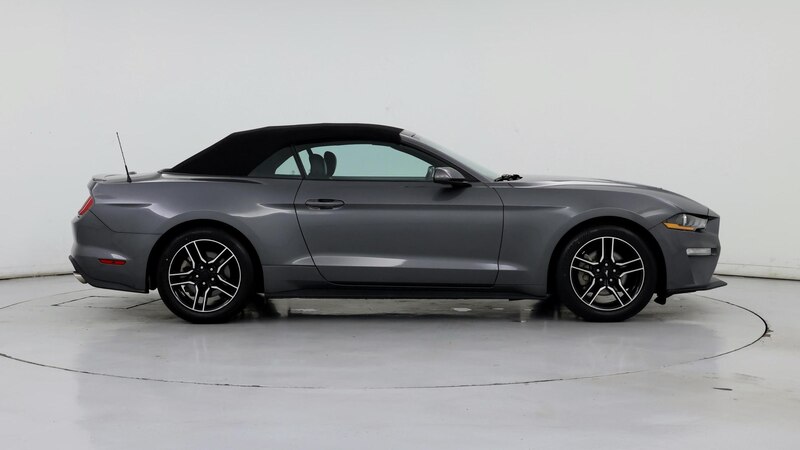 2022 Ford Mustang  7