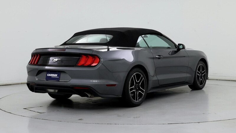 2022 Ford Mustang  8