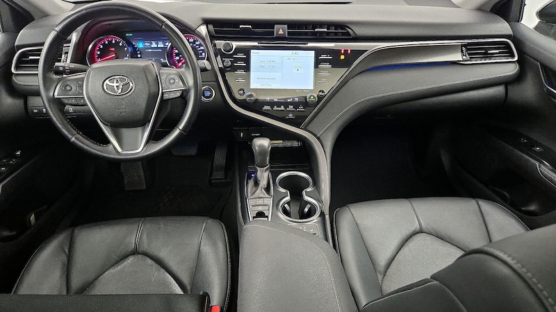 2019 Toyota Camry XSE 9