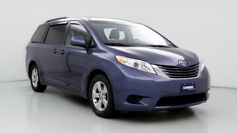 2016 Toyota Sienna LE Hero Image