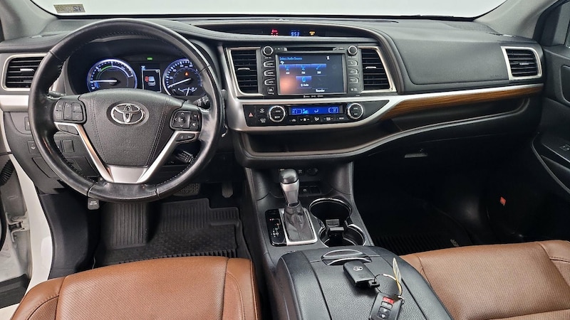 2017 Toyota Highlander Limited Platinum 9