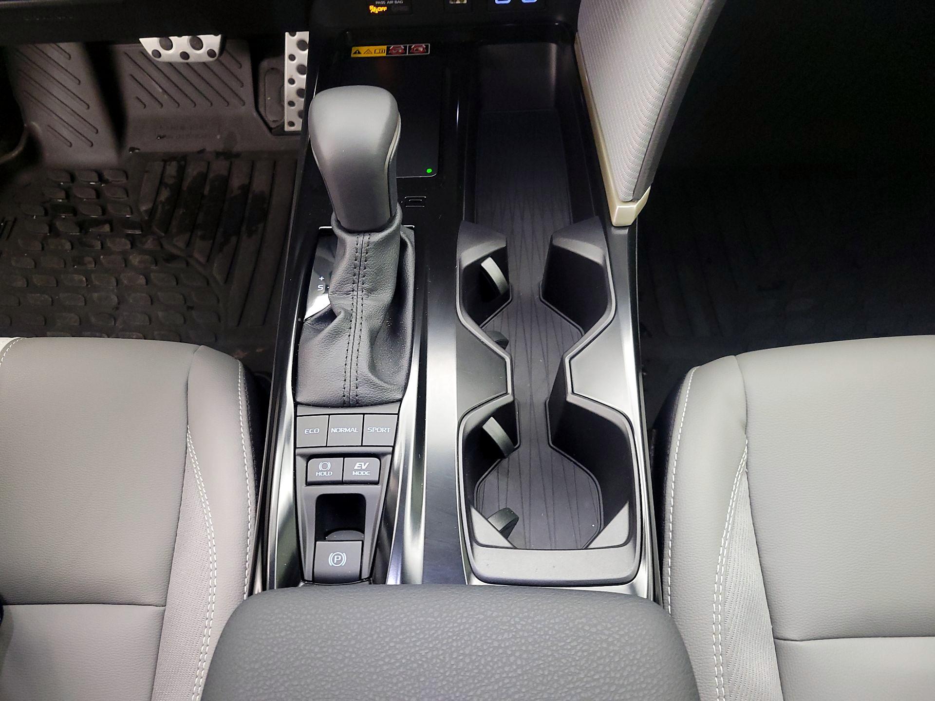 Thumbnail: 2025 Toyota Camry - 18