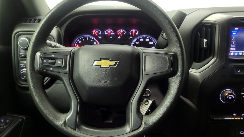 2022 Chevrolet Silverado 1500 Custom 10