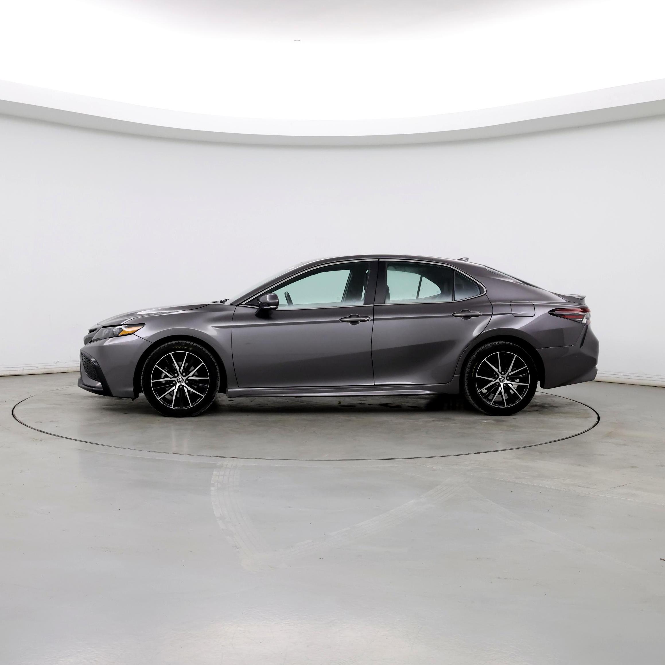 Thumbnail: 2023 Toyota Camry - 3