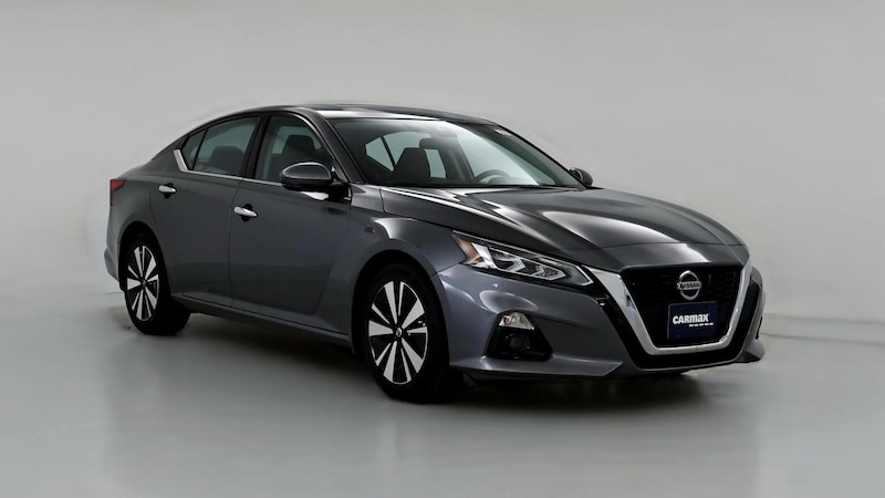 2021 Nissan Altima SL Hero Image