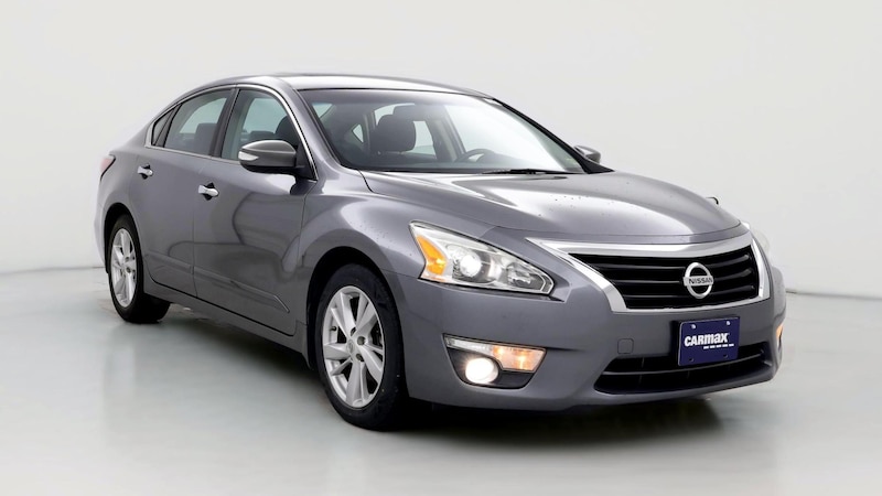 2015 Nissan Altima SV Hero Image