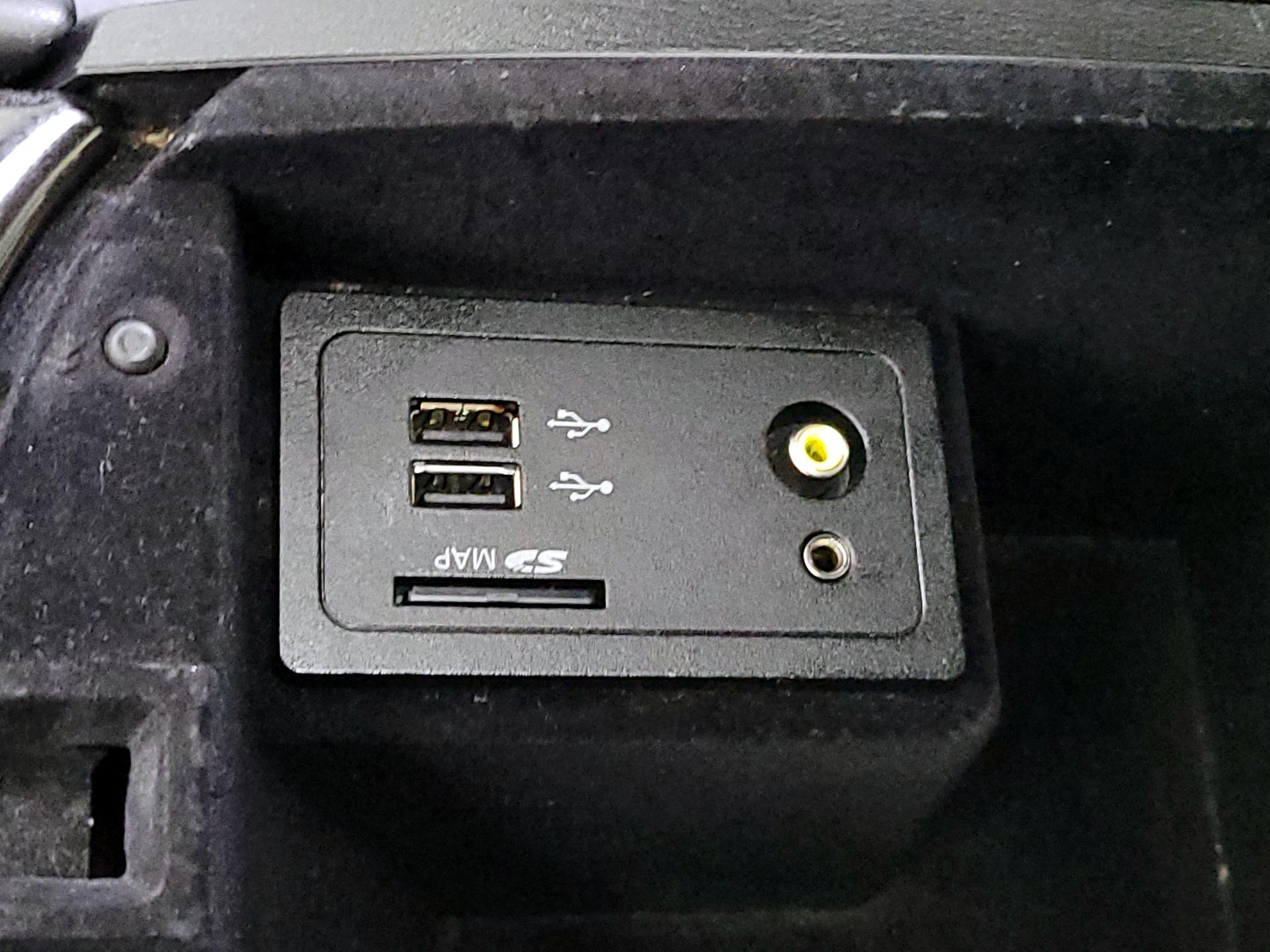 Thumbnail: 2017 INFINITI Q60 - 19