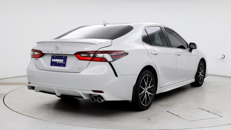 2022 Toyota Camry SE 8