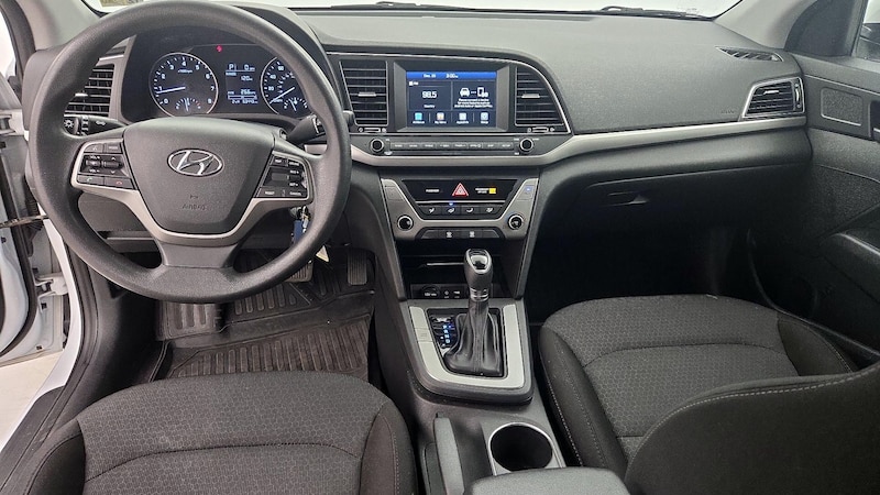 2018 Hyundai Elantra SE 9