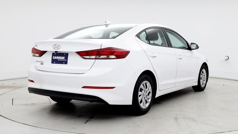 2018 Hyundai Elantra SE 8