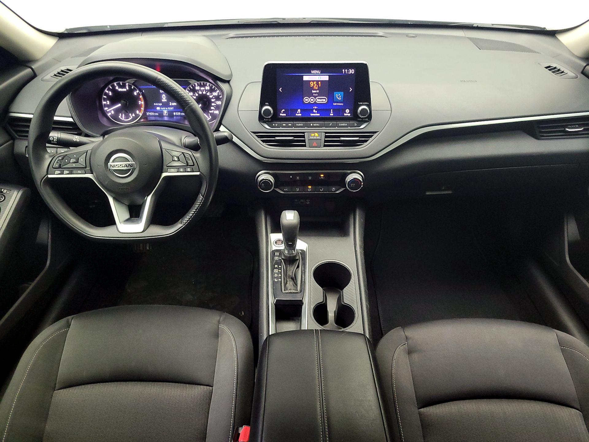 Thumbnail: 2019 Nissan Altima - 9