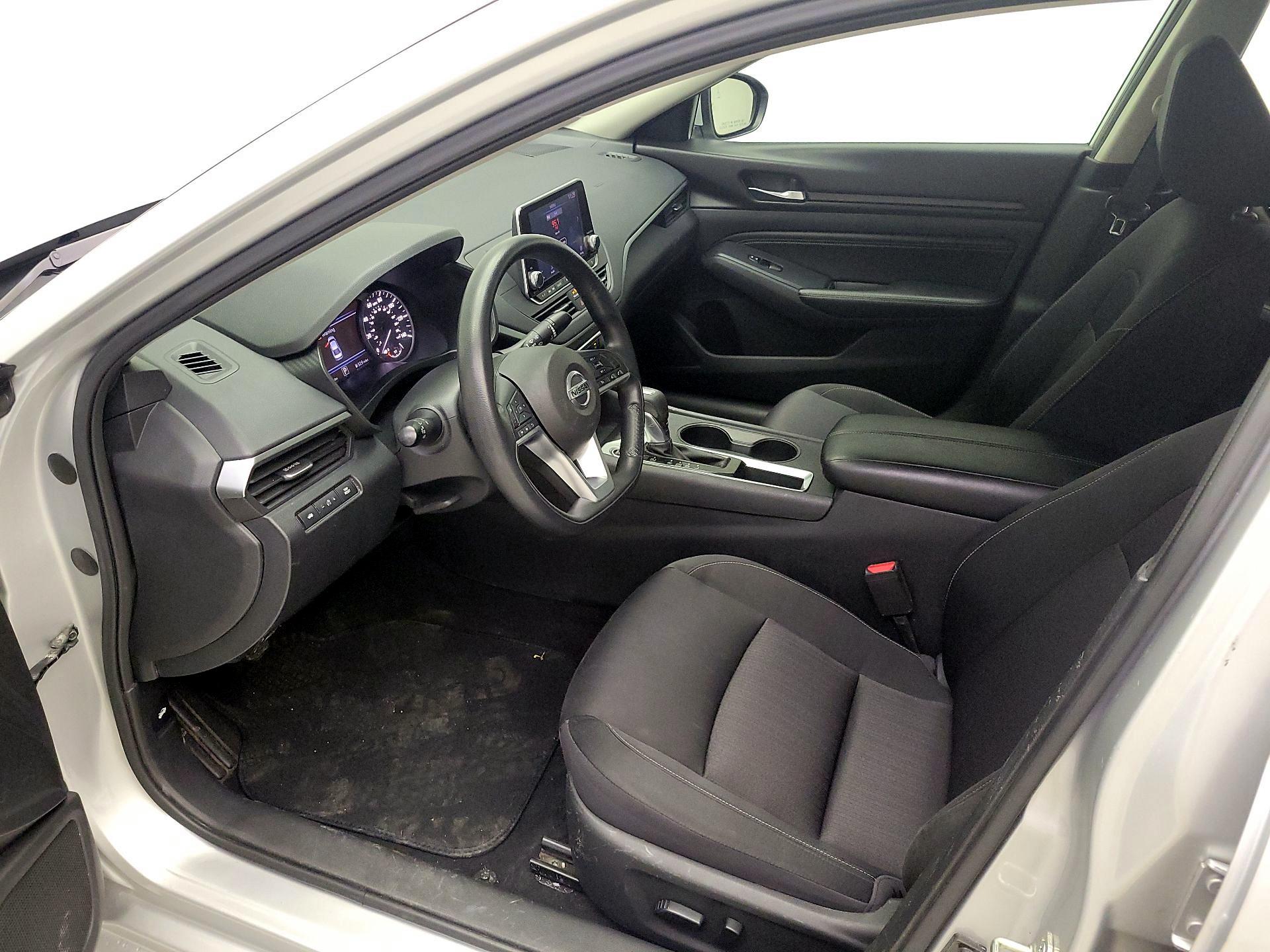 Thumbnail: 2019 Nissan Altima - 11