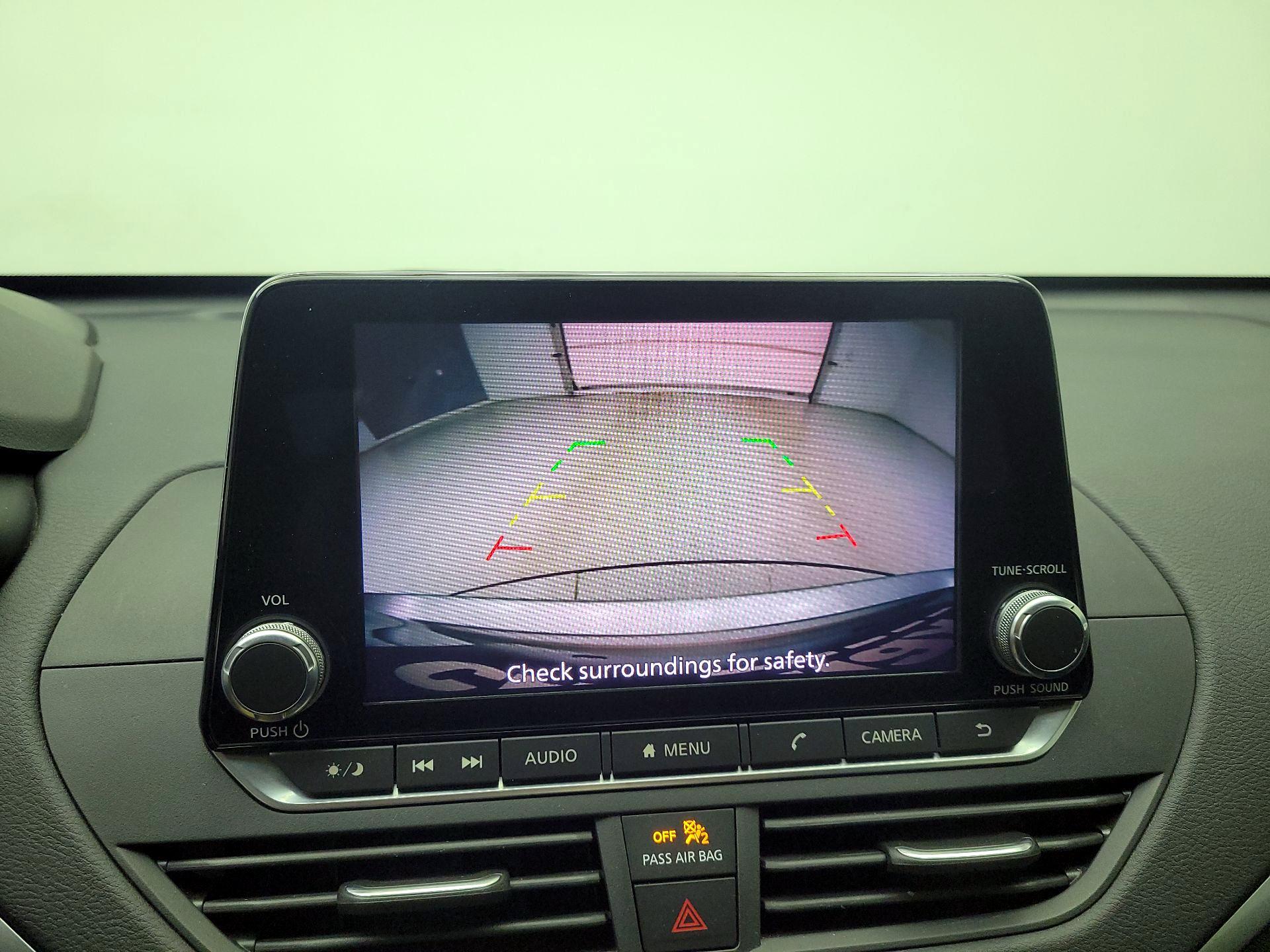 Thumbnail: 2019 Nissan Altima - 14