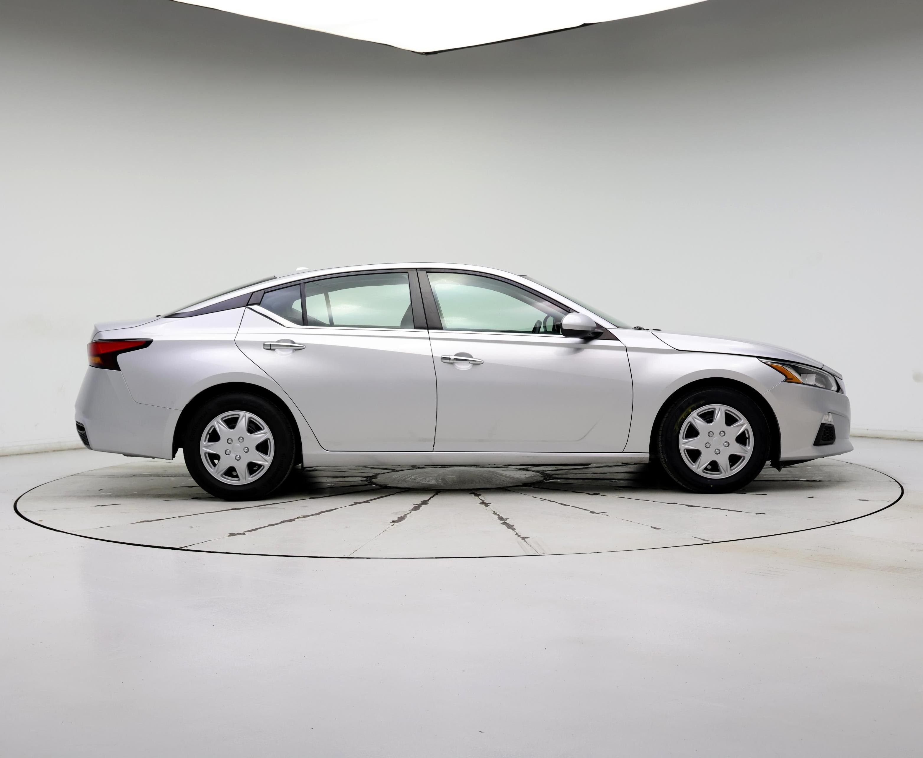 Thumbnail: 2019 Nissan Altima - 7